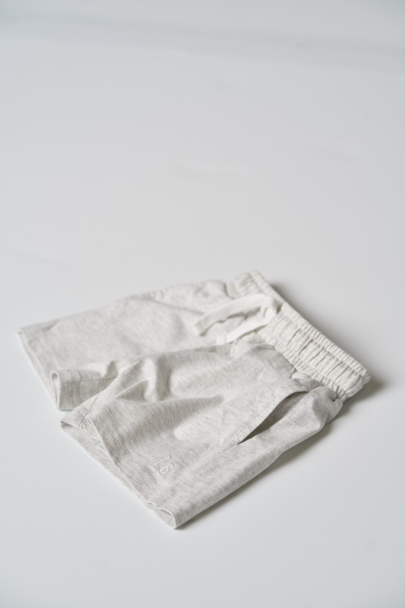 Premium Men's Gym Shorts - Comfortable Heather Grey Workout Shorts for Running, Training & Fitness - Breathable & Lightweight Activewear
