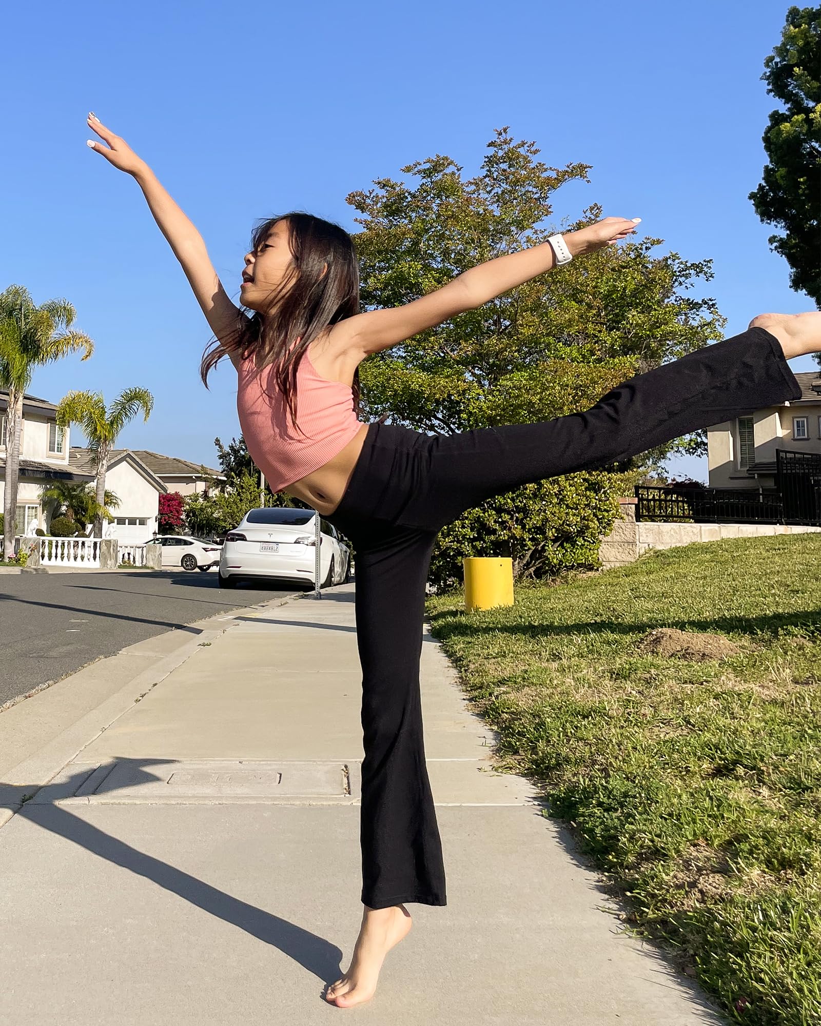 Stelle Girls' High Waisted Flare Leggings with Pockets - Bootcut Yoga Pants for Kids, Dance & Bell Bottom Style | Perfect for Dance Classes, Yoga Sessions & Casual Wear