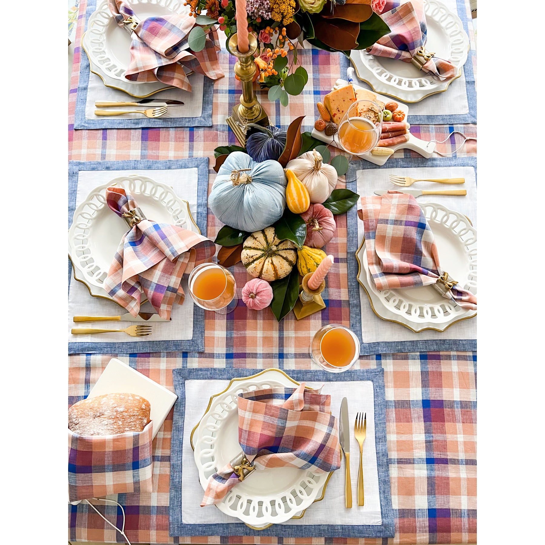 Premium Classic Placemats Set of 4 - Elegant Table Mats for Dining Room & Kitchen - Waterproof & Heat Resistant - Perfect for Everyday Meals, Dinner Parties & Holiday Decor