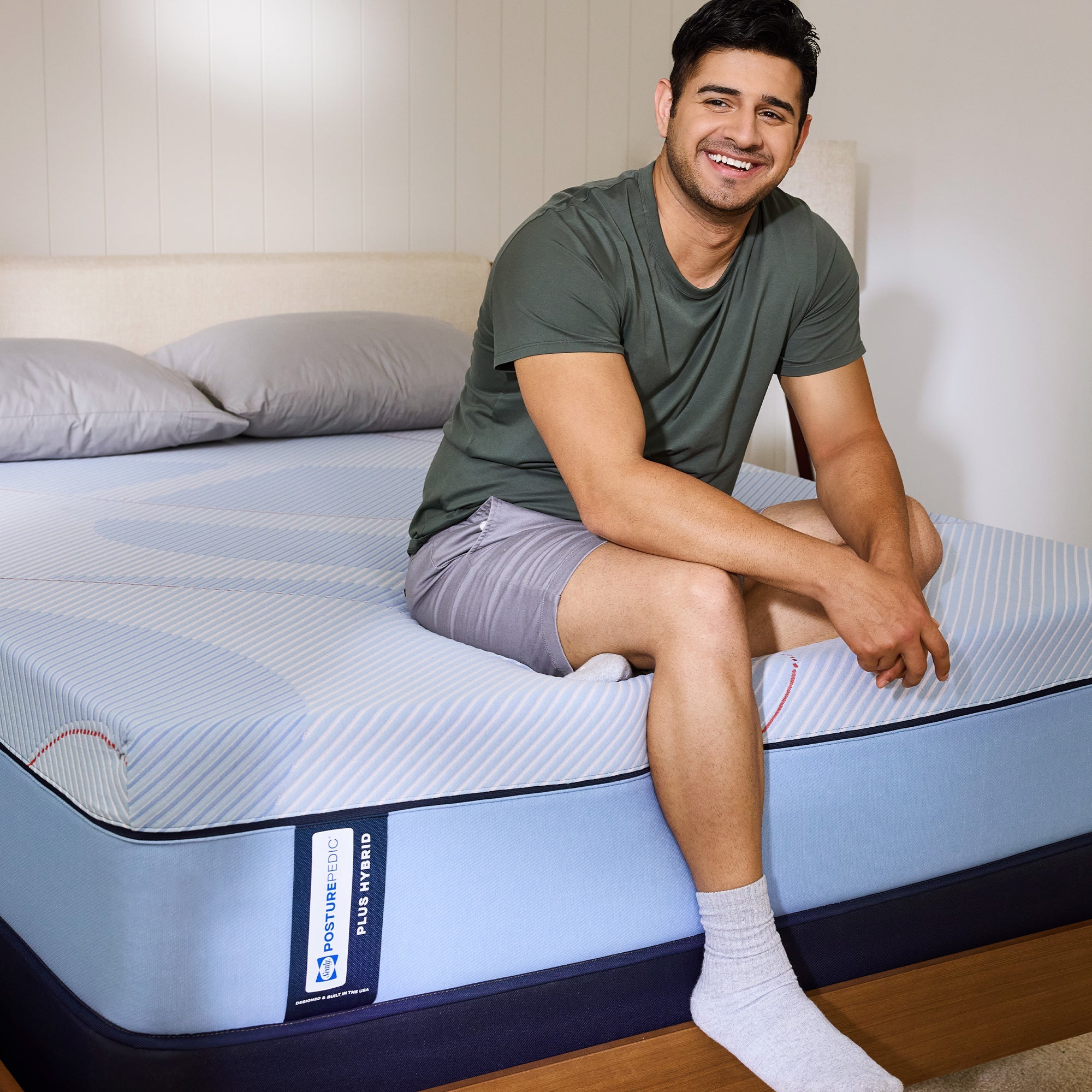 Sealy Posturepedic Plus Hagerstown Medium Hybrid Mattress - Queen Size, Pressure Relief & Back Support for Side Sleepers - Perfect for Master Bedroom & Guest Room