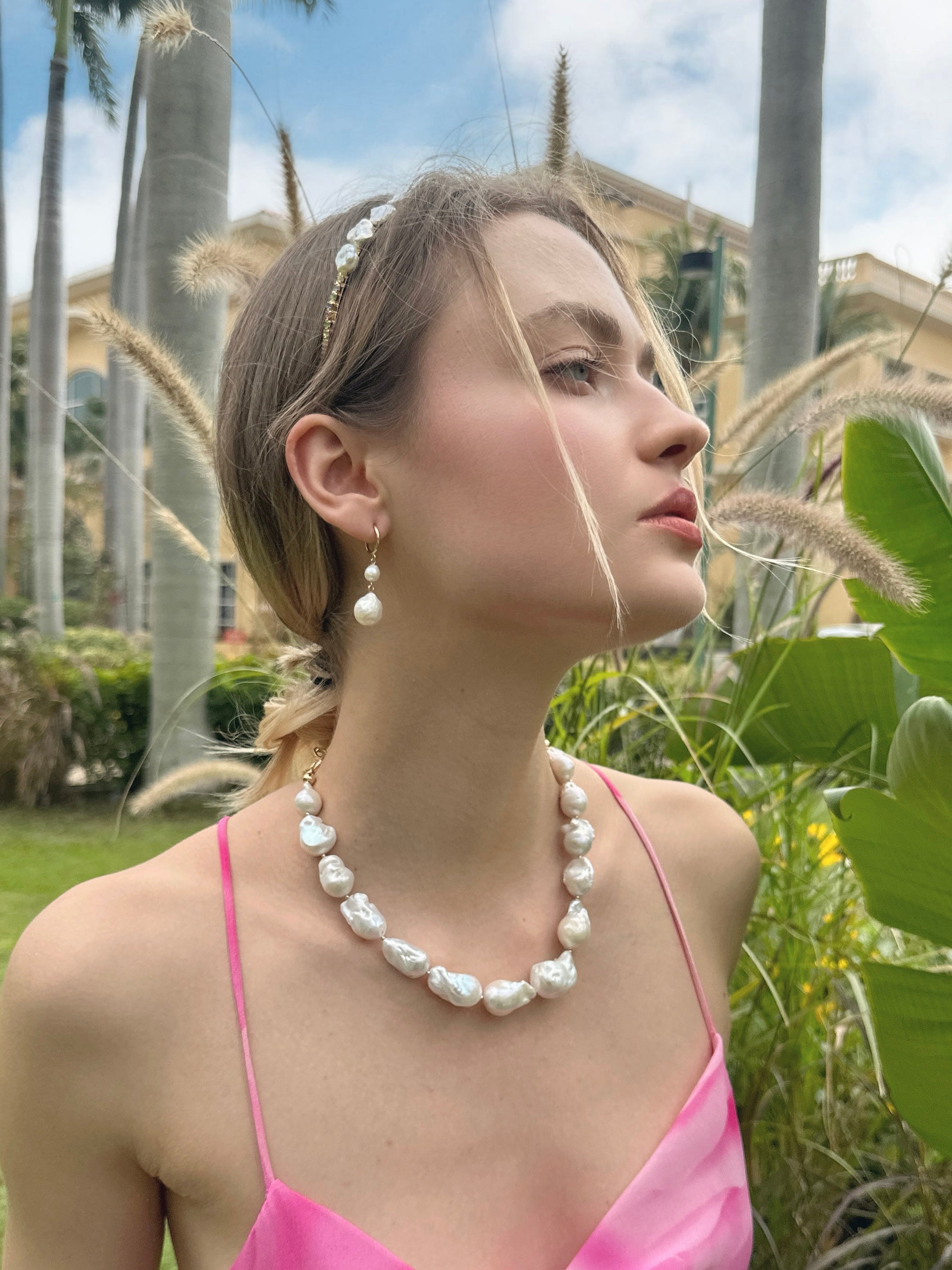 Baroque Pearls with Chain Chunky Necklace LN054 - Elegant Statement Jewelry for Women, Perfect for Weddings, Parties & Special Occasions
