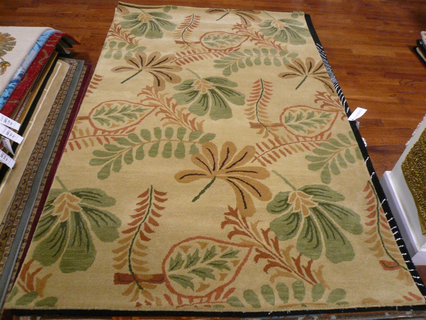 SAFAVIEH Jardin Collection 4' x 6' Handmade Floral Wool Area Rug - Beige & Multicolor Vintage Design for Living Room, Bedroom & Dining Room Decor