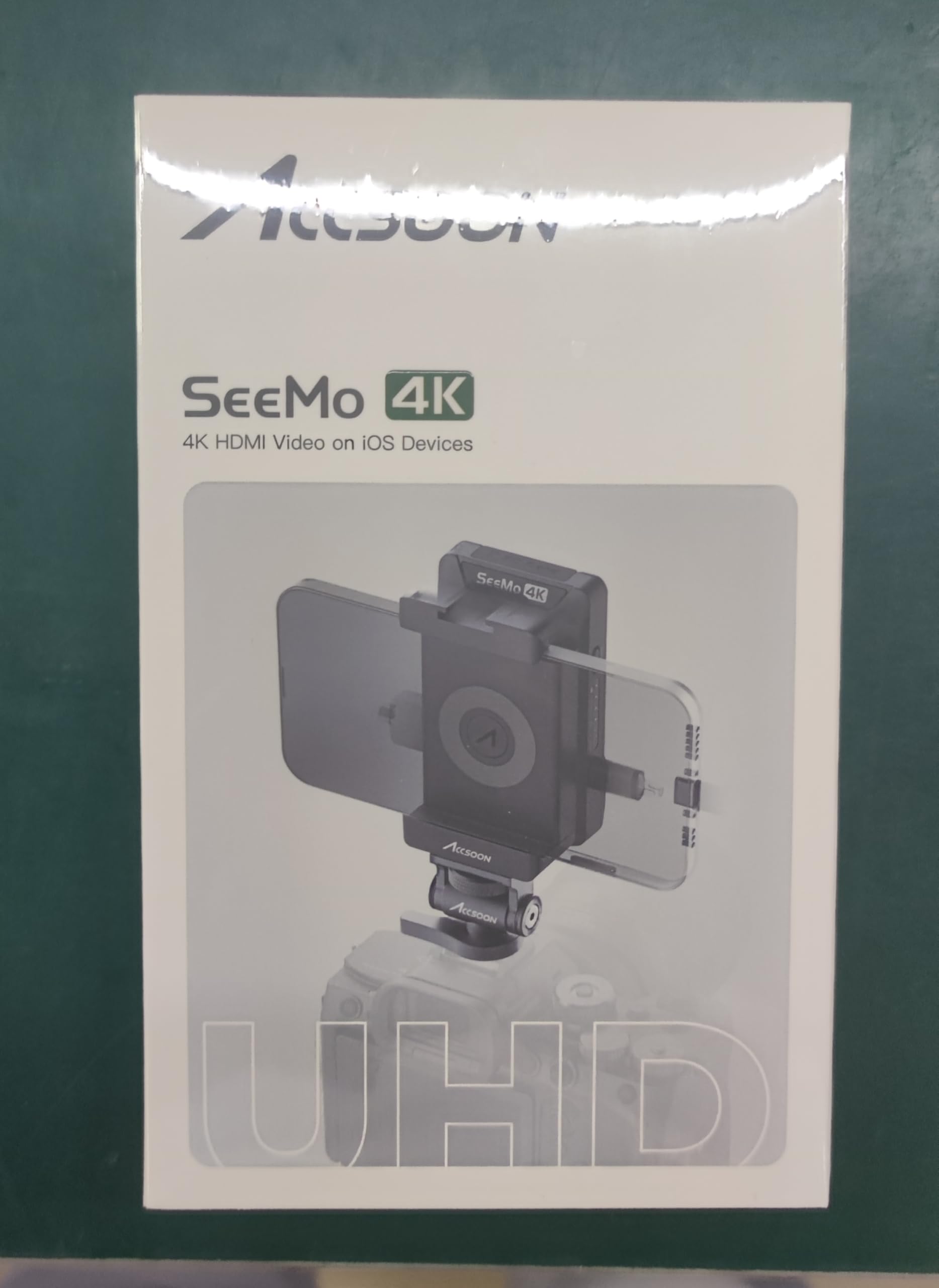 Accsoon SeeMo 4K30FPS HDMI Wireless Video Transmitter for iPhone & iPad - UHD Camera Monitor, RTMP Live Streaming, USB-C & SD Card Support | Perfect for Vlogging, Live Streaming & Professional Video Production