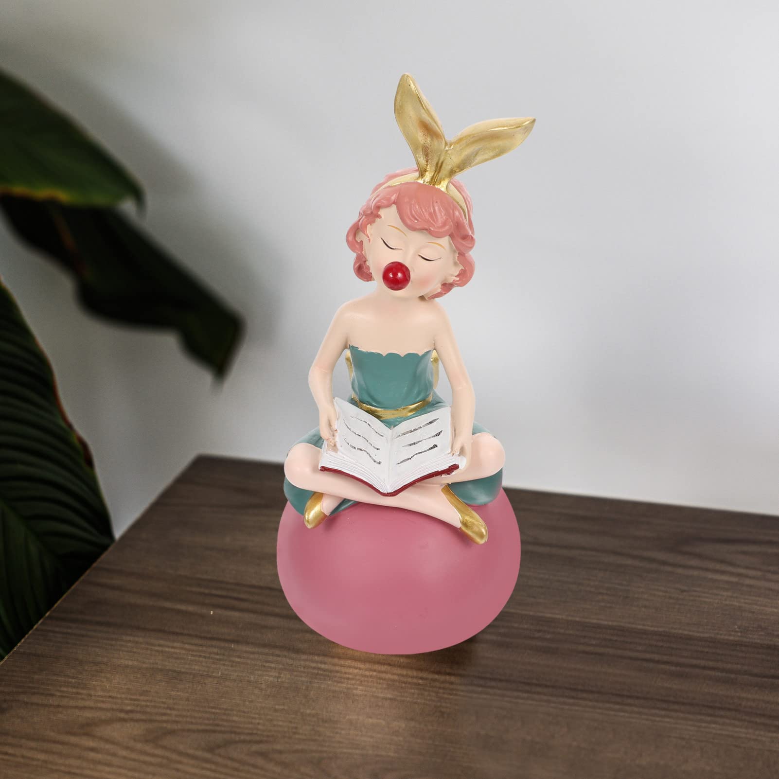Bubble Girl Resin Figurine - Handcrafted Desktop Ornament, Creative Home & Office Decor for Shelves, Desks, and Gift Giving