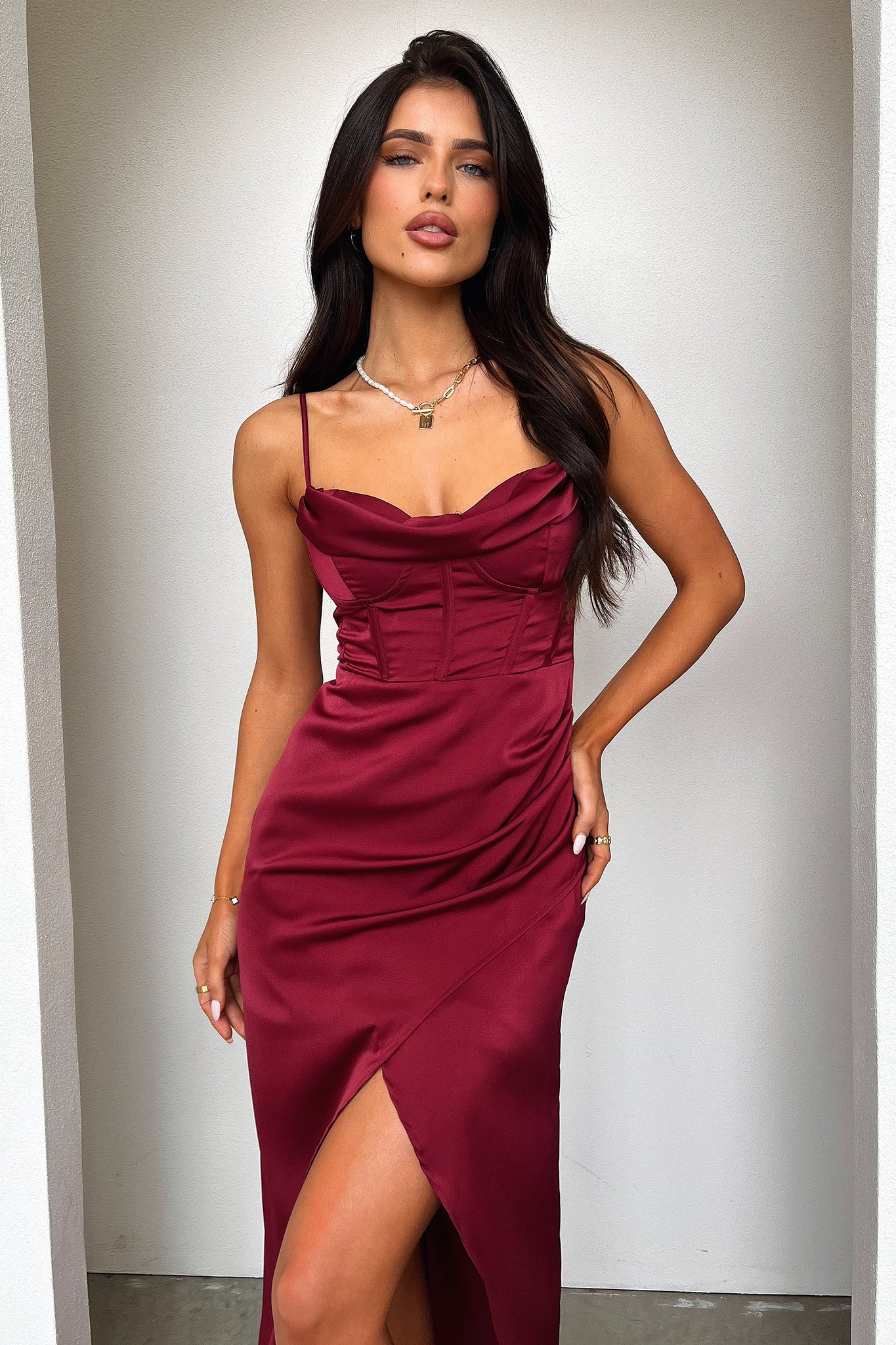 Aiana Women's Burgundy Dress - Elegant Long Sleeve Party Gown for Evening Events, Weddings & Special Occasions