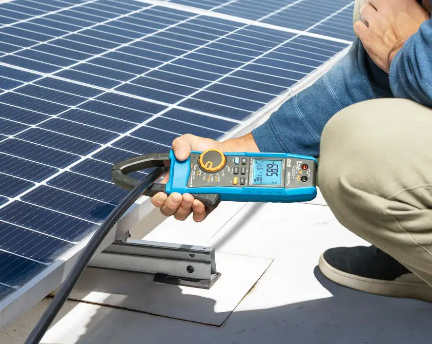 ACM 1500DC Digital Clamp Meter - Solar Power Compatible, CAT III 1500V Safety Rating - Perfect for Electricians & Solar Panel Installation