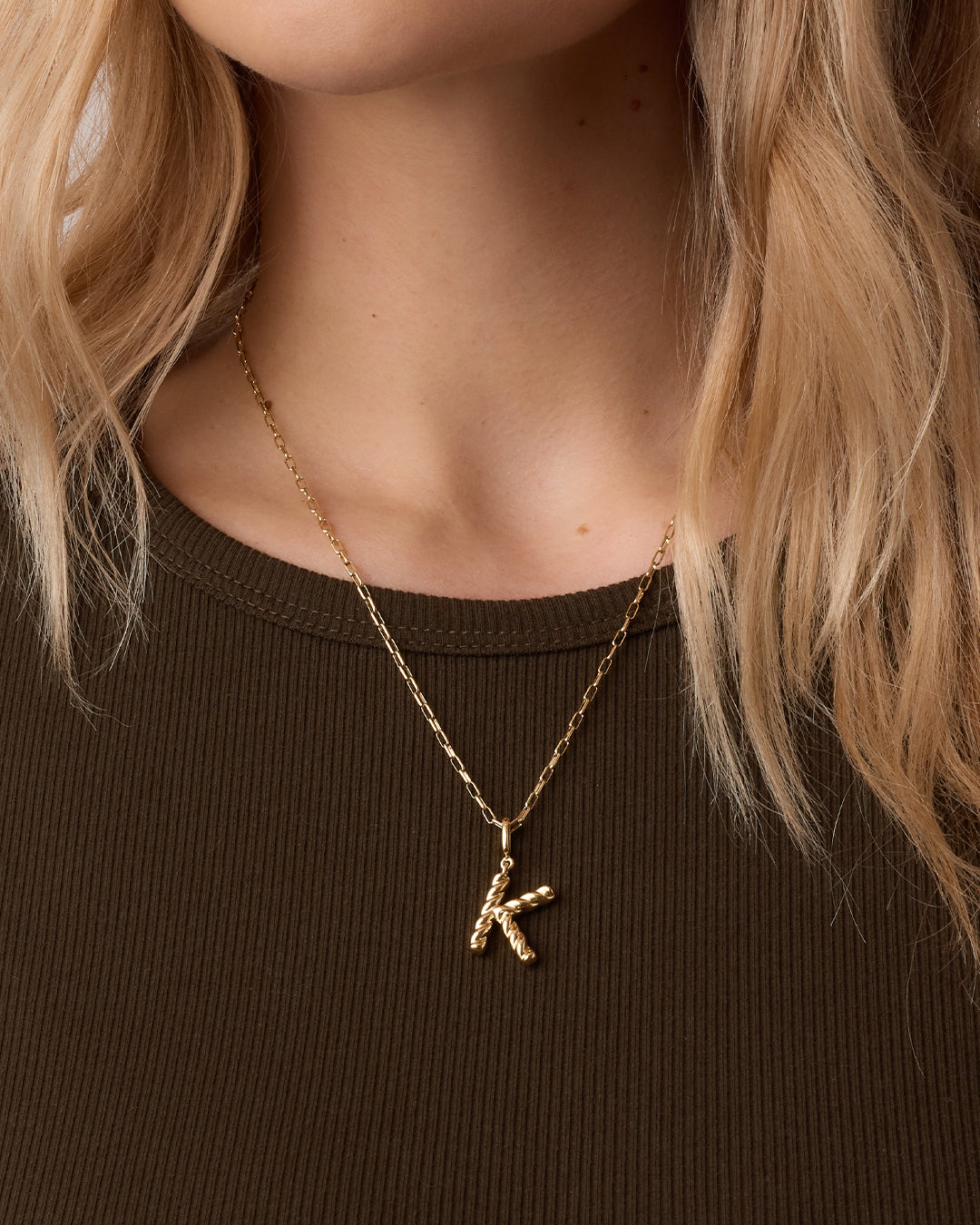 Alphabet Charm Necklace for Women - Personalized Initial Letter Pendant Jewelry for Gifts, Crew Statement Necklace for Everyday Wear & Layering