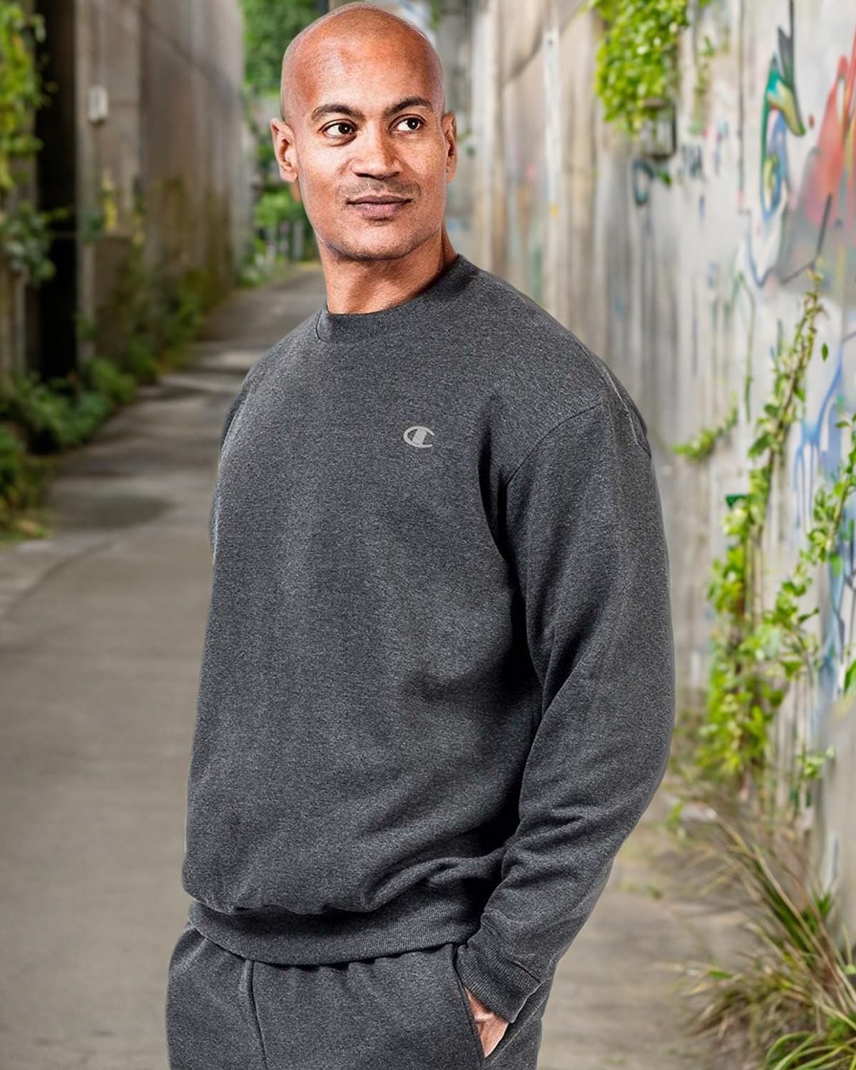 Champion Big and Tall Men's Crewneck Sweatshirt - Comfortable Oversized Hoodie for Plus Size Gentlemen | Perfect for Casual Wear, Gym & Lounge
