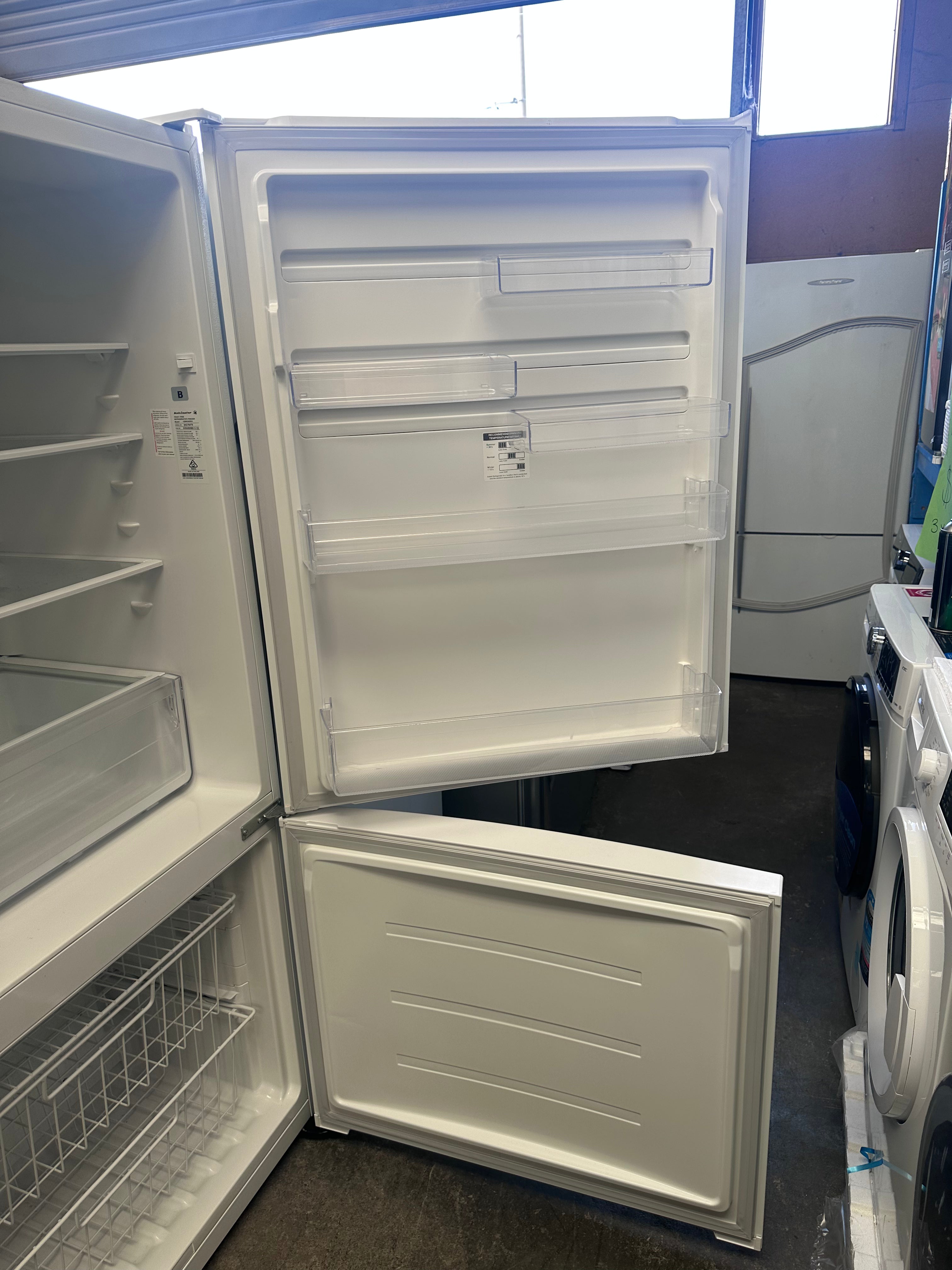 Kelvinator 528L Bottom Mount Refrigerator - Energy Efficient, Large Capacity Fridge for Home & Kitchen | Perfect for Families, Restaurants & Office Break Rooms (Certified Refurbished)