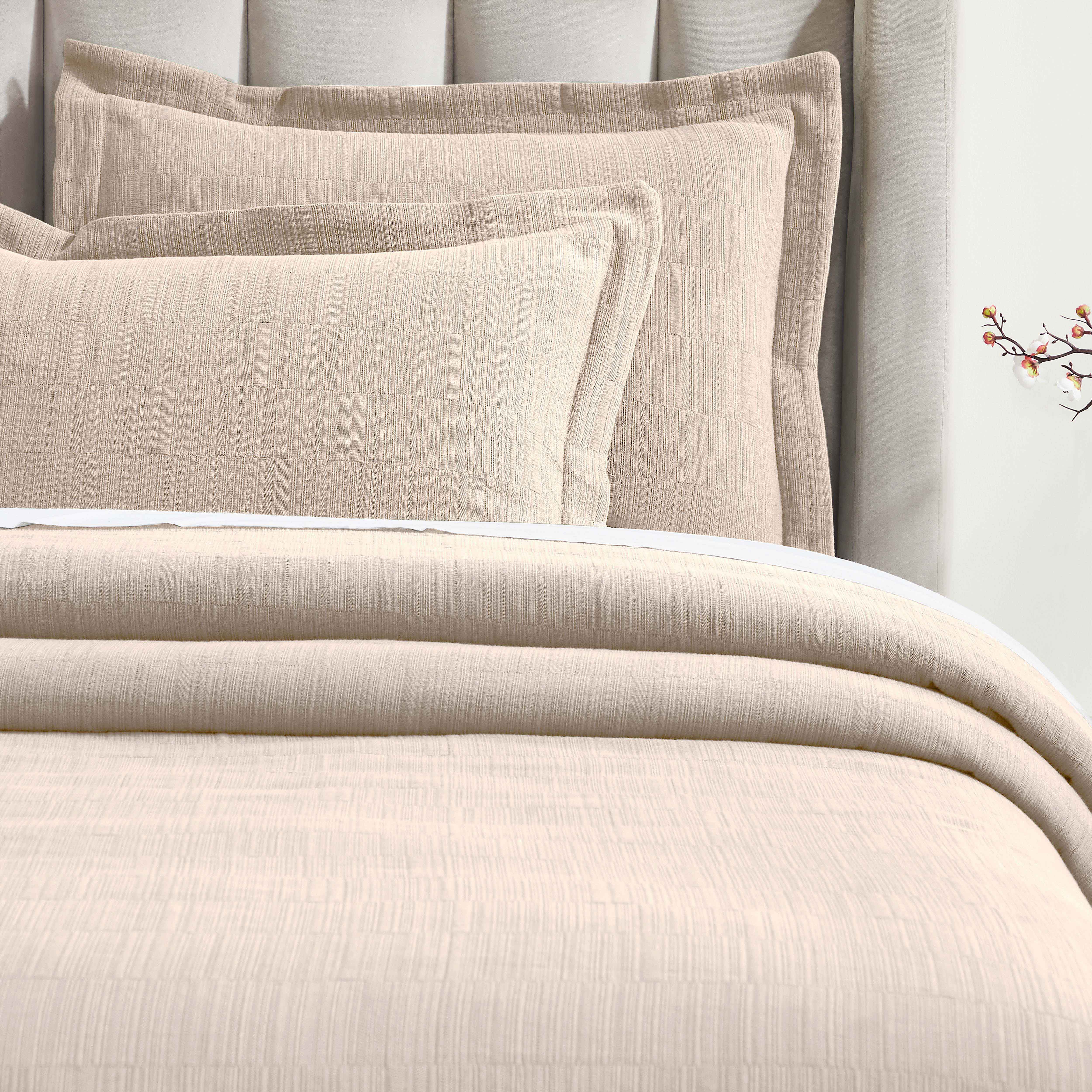 Premium Cotton Matelasse Bedspread Set with Shams - Medium Weight Luxury Bedding for Master Bedroom, Guest Room & Hotel Decor - Soft Textured Quilted Coverlet for Queen/King Size Beds