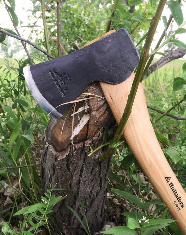 Hultafors Ekelund Hunting Axe 841710 - Premium Swedish Outdoor Axe for Camping, Bushcraft & Survival | Perfect for Chopping Wood, Splitting Logs & Wilderness Adventures