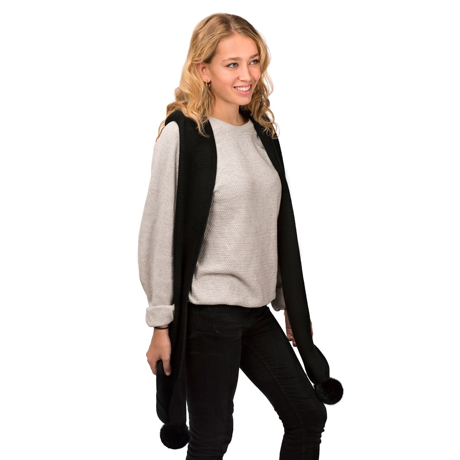 Sofia Black Scarf - Soft & Stylish Winter Accessory for Women - Perfect for Cold Weather, Outfits & Gifts