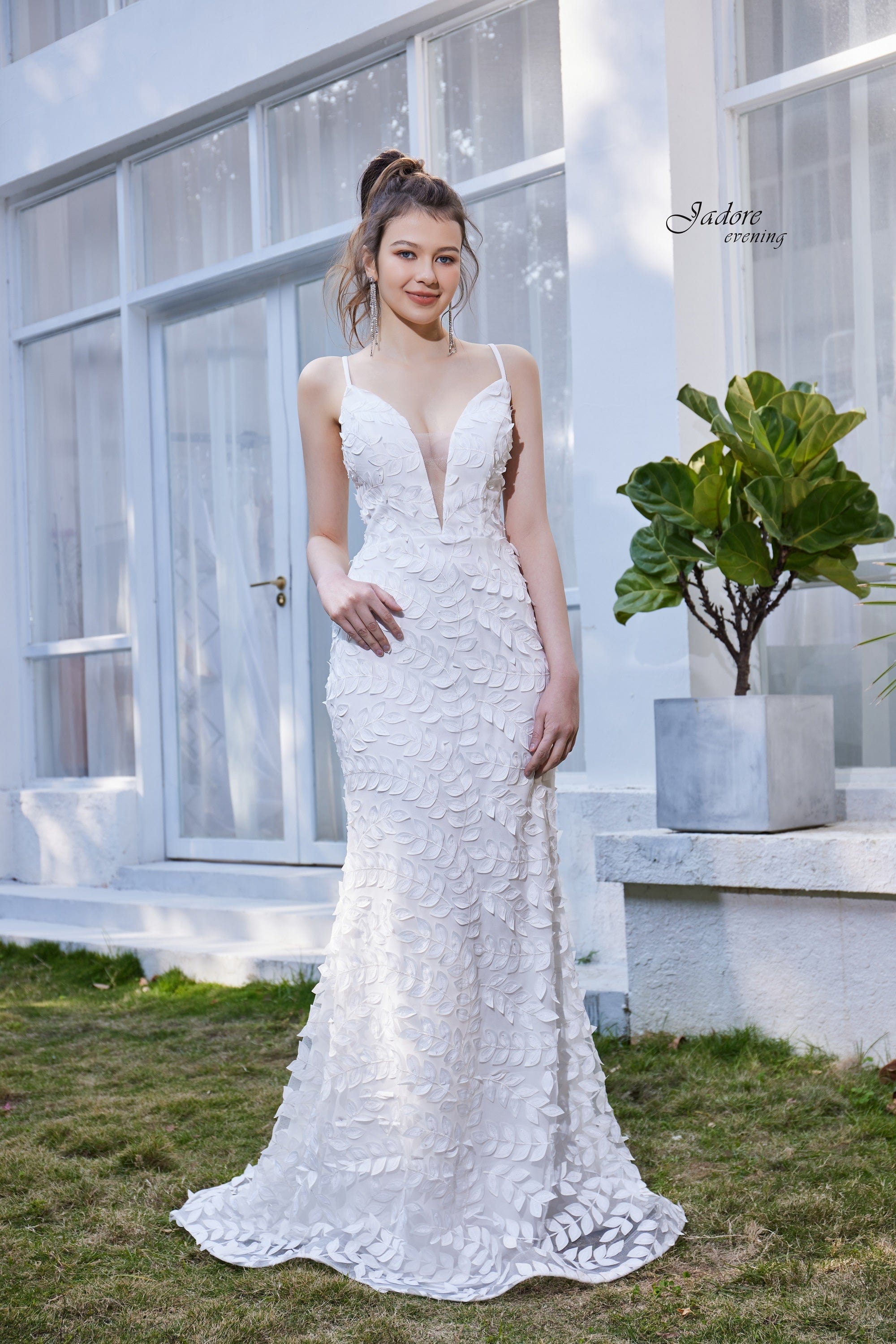 Elegant Sheath Evening Dress with Plunging V-Neck & Spaghetti Straps - Lace Sleeveless Gown J21037 for Cocktail Parties, Weddings & Formal Events