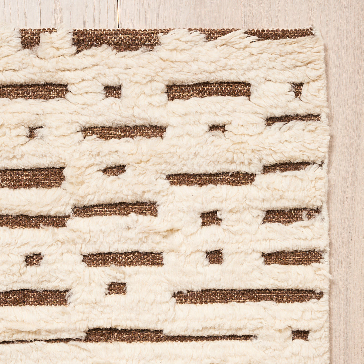 Handwoven Abstract Ikat Area Rug in Ivory & Brown - Boho Chic Living Room Decor, Bedroom Accent Rug, Stylish Home Floor Mat for Modern Interiors
