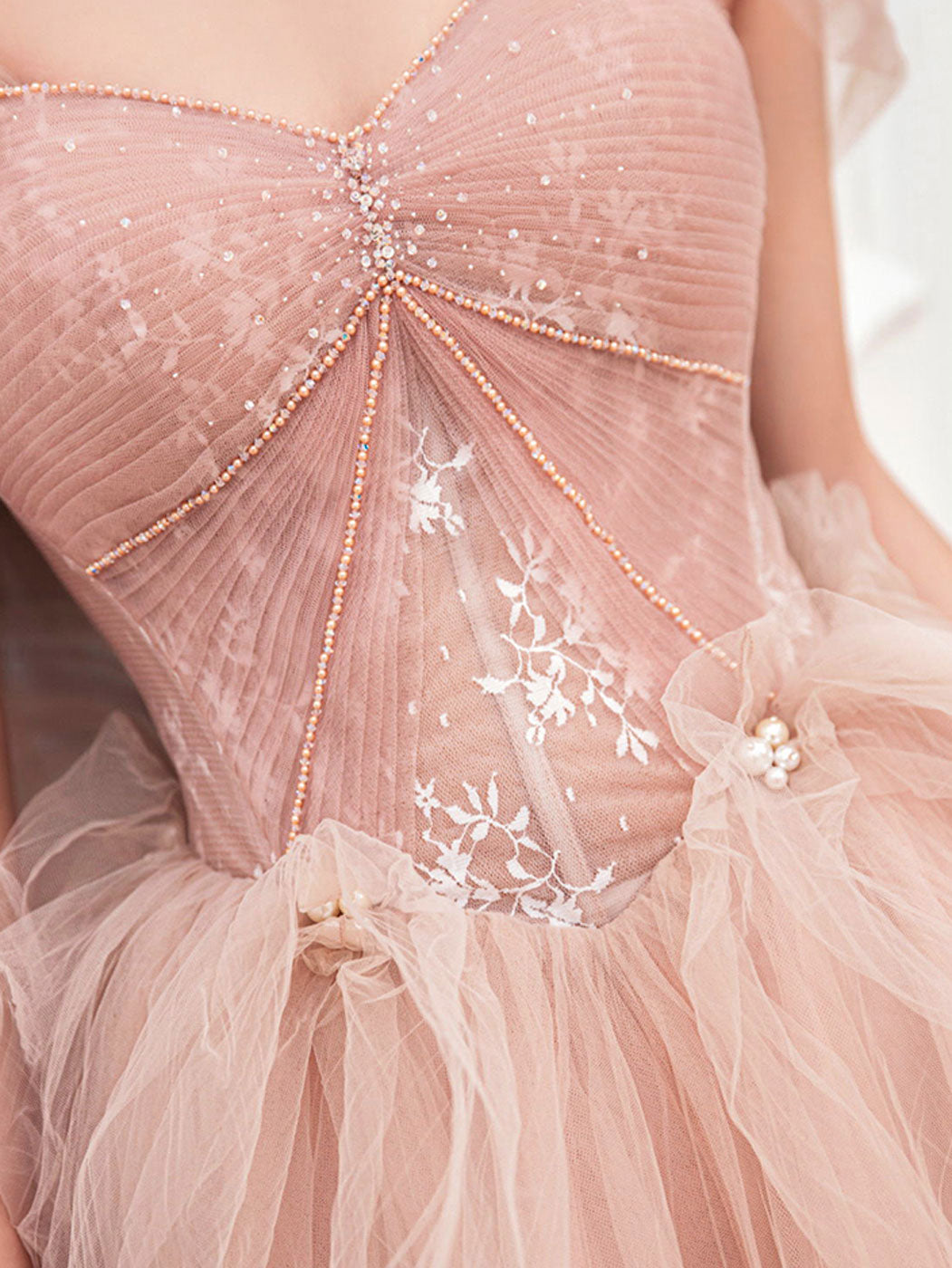 Elegant Pink Sweetheart Neckline Tulle Long Prom Dress for Sweet 16 Party | Formal Evening Gown for Homecoming, Quinceañera & Special Occasions