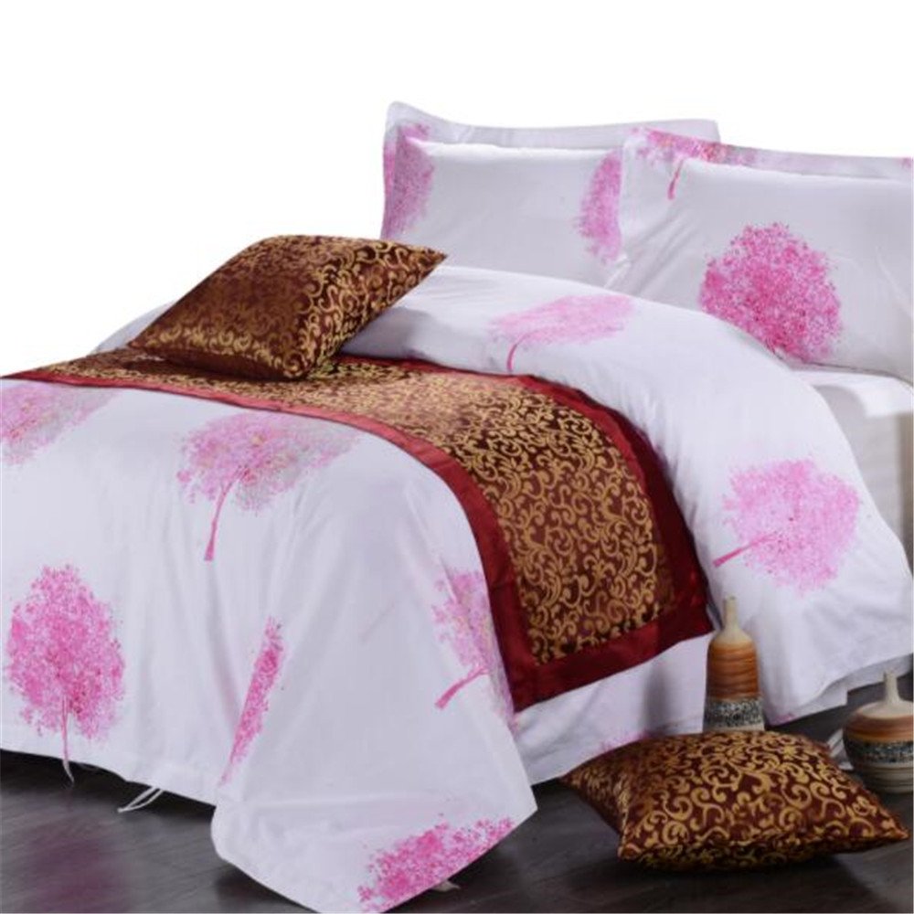 Quilted Pet Bed Runner - Cozy Dog Protector for Bed & Sofa Use