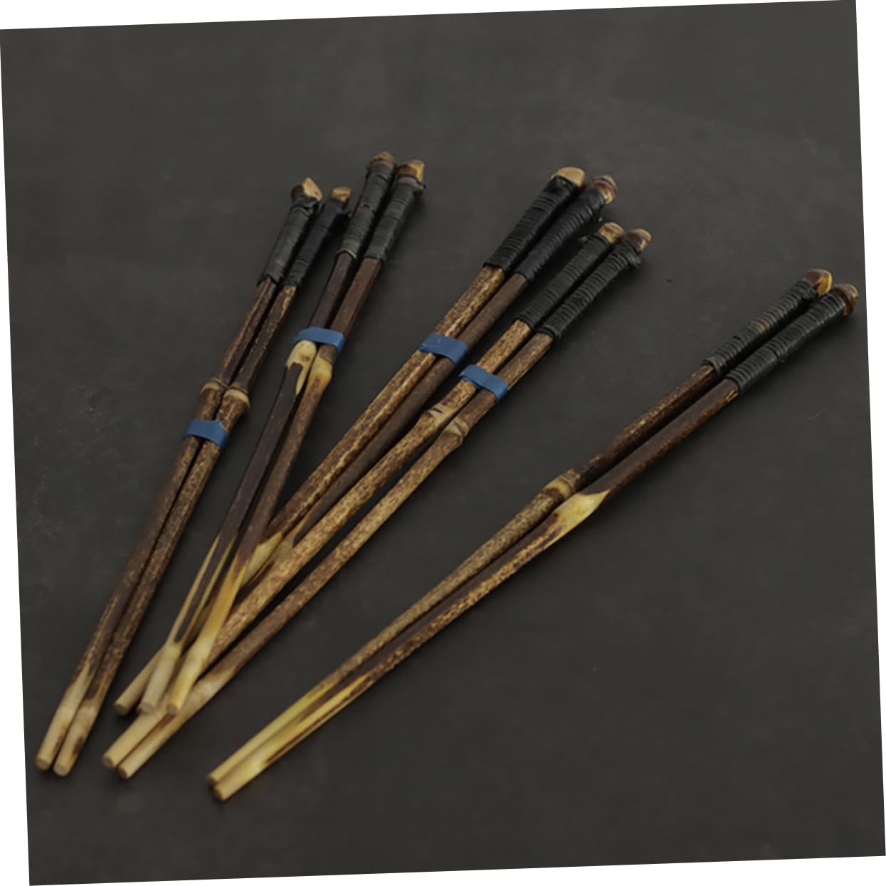 Hemoton Reusable Bamboo Chopsticks with Glass Dish Set - 1 Pair Japanese Style Vintage Sushi Chopsticks for Asian Dining, Home Kitchen & Restaurant Use