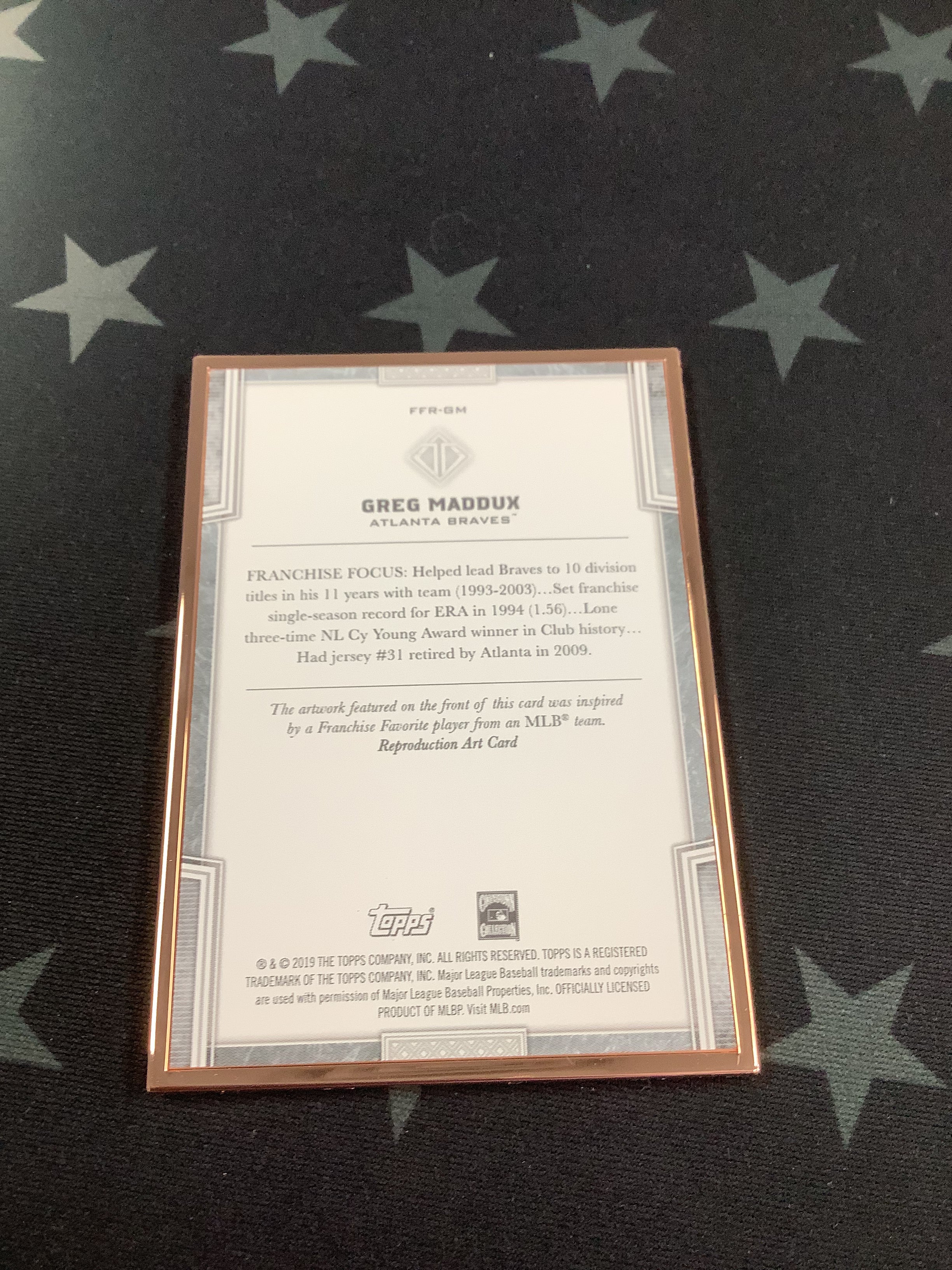 2019 Greg Maddux Franchise Favorites Transcendent Collection Baseball Card #FFR GM /100 - Rare Collectible for MLB Fans & Sports Memorabilia Enthusiasts