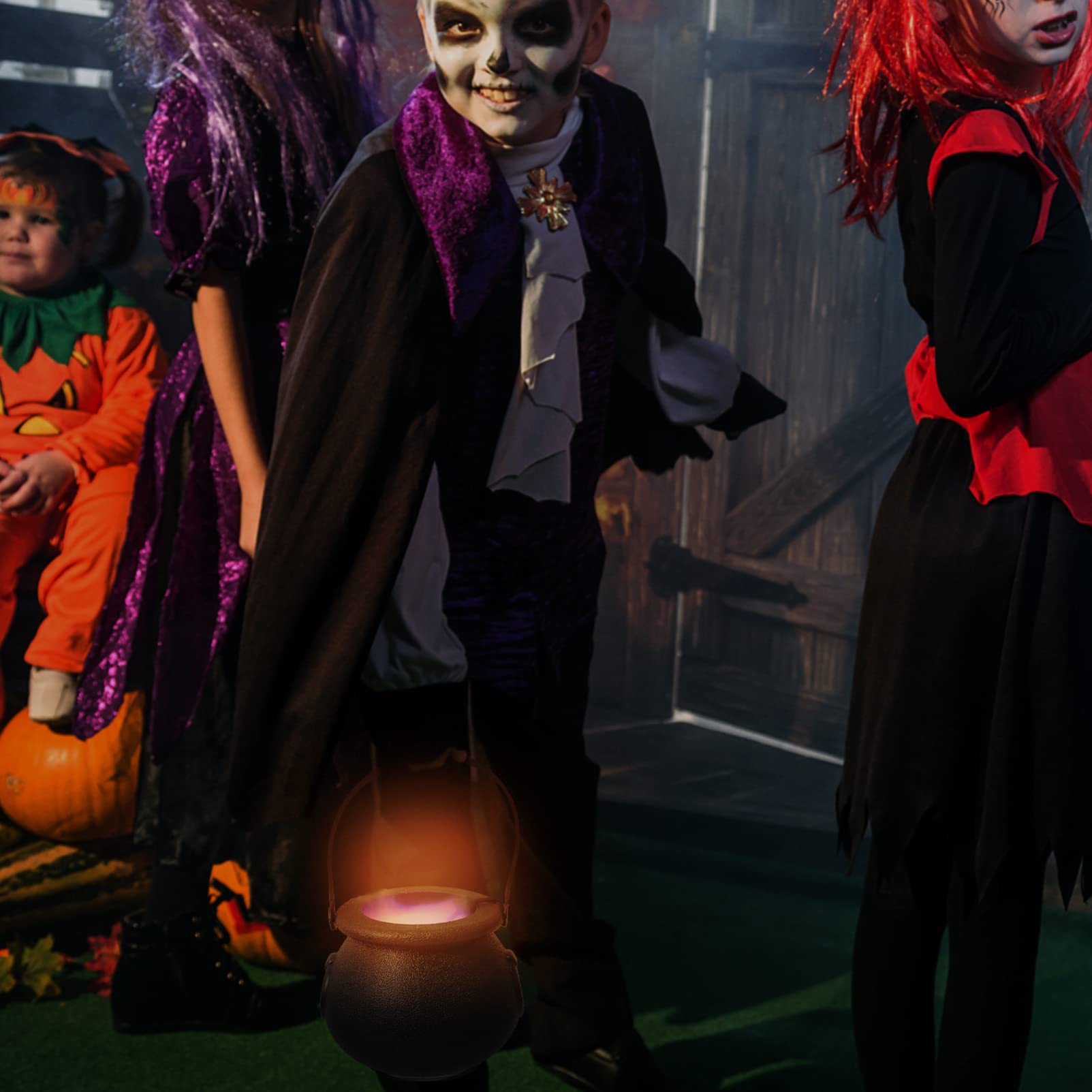 Halloween LED Witch Kettle Fog Maker with Atomized Ambient Light - Spooky Decor for Halloween Party, Haunted House & Themed Events