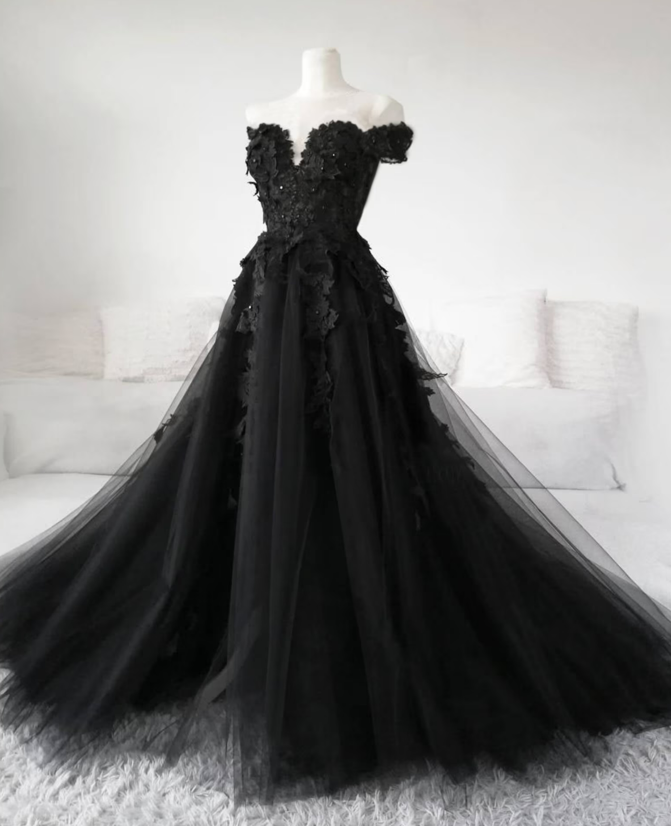 Elegant Black Lace Wedding Dress 2025 | Off-the-Shoulder Pearl Embellished Tulle Gown for Prom, Formal Events & Evening Parties | Perfect for Bridal, Homecoming & Special Occasions