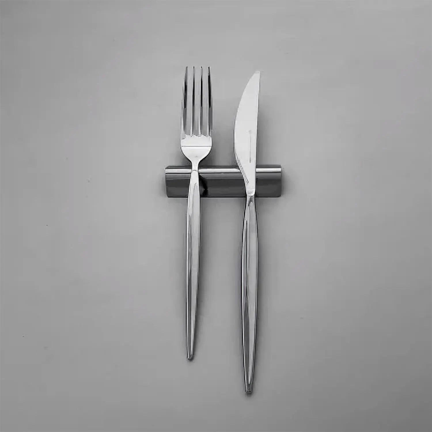 Luckywood Stainless Steel Knife Fork Spoon Rest - Triangle Mirror Finish Cutlery Holder for Dining Table, Kitchen, Restaurant & Gift Use