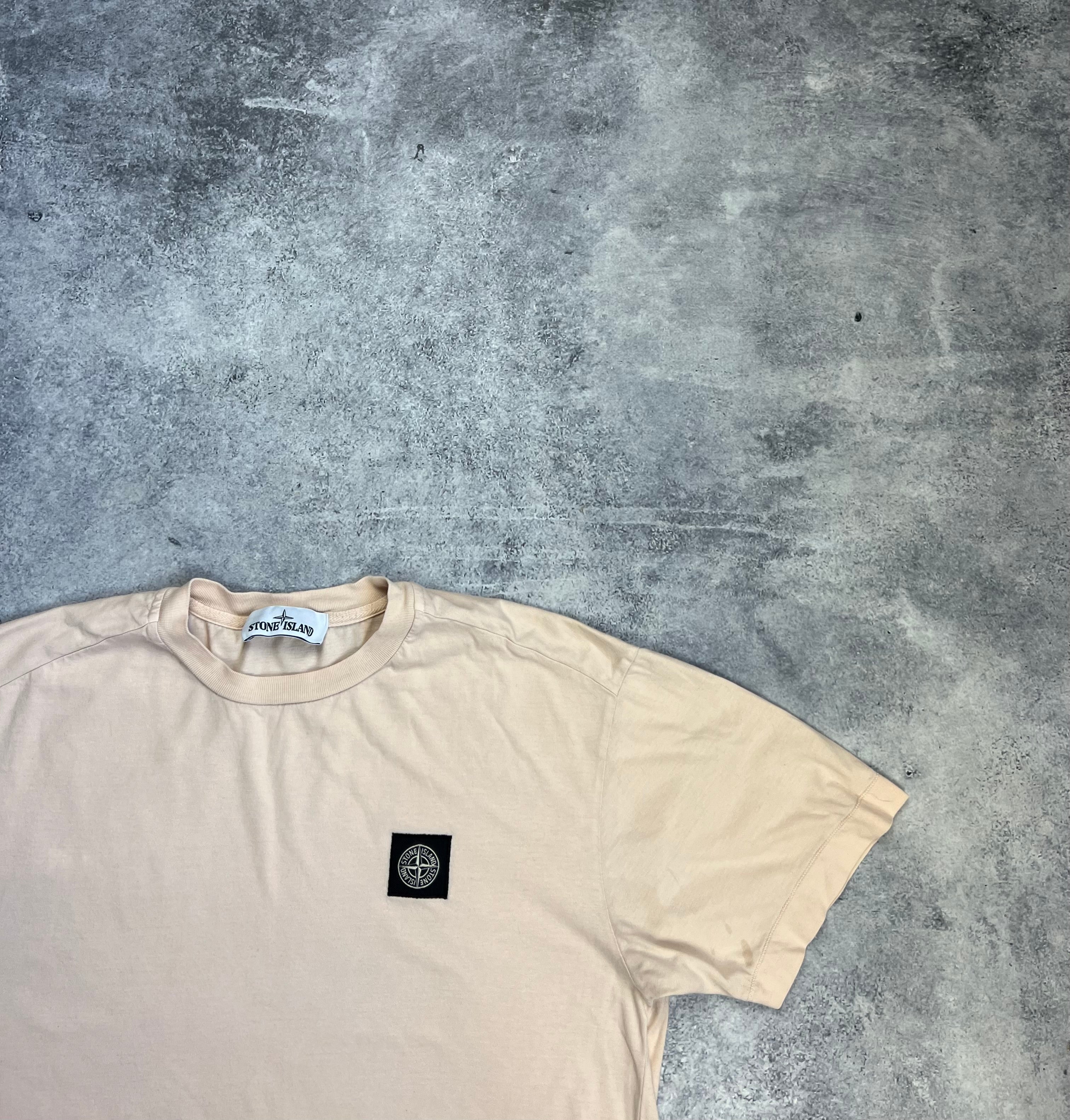 Stone Island 2018 Peach Crew Neck T-Shirt - Men's Casual Short Sleeve Cotton Tee for Streetwear & Summer Outfits