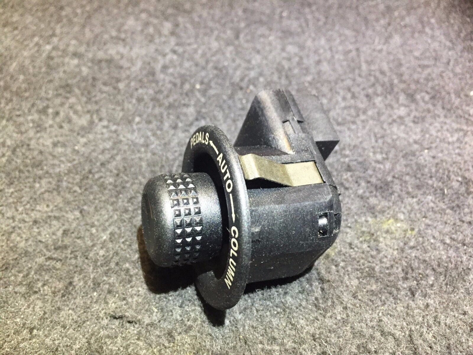2004-2009 Jaguar XJ8 Vanden Plas OEM Steering Column Pedal Switch - Replacement Part for Smooth Gear Shifting & Cruise Control - Perfect for DIY Repairs & Car Maintenance