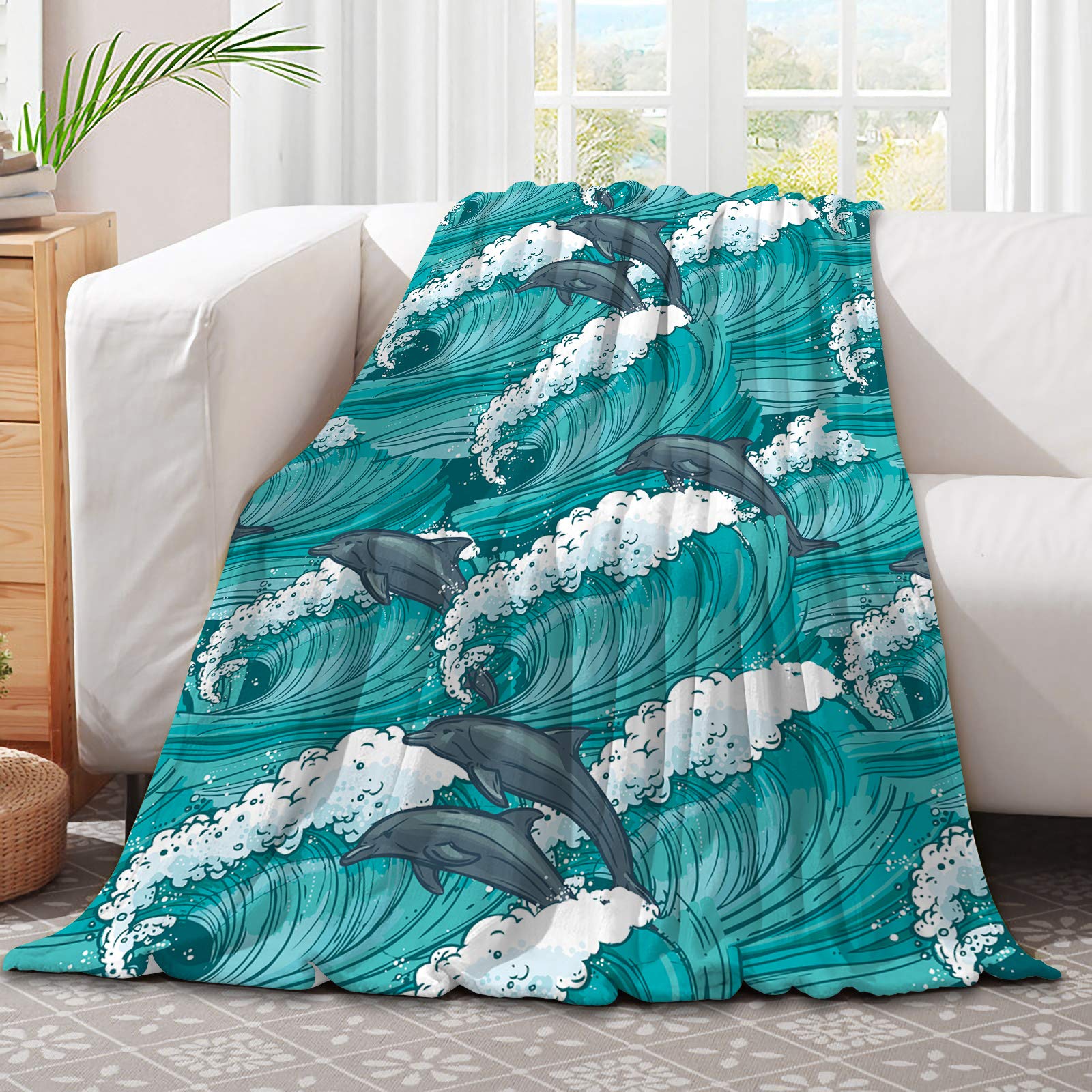 321DESIGN Whales and Dolphins Jumping in The Ocean - Ultra Soft Microfiber Flannel Blanket for Couch, Bed, Sofa - Warm & Cozy All-Season Throw Blanket - Perfect for Home Decor, Gift Giving and Cozy Nights