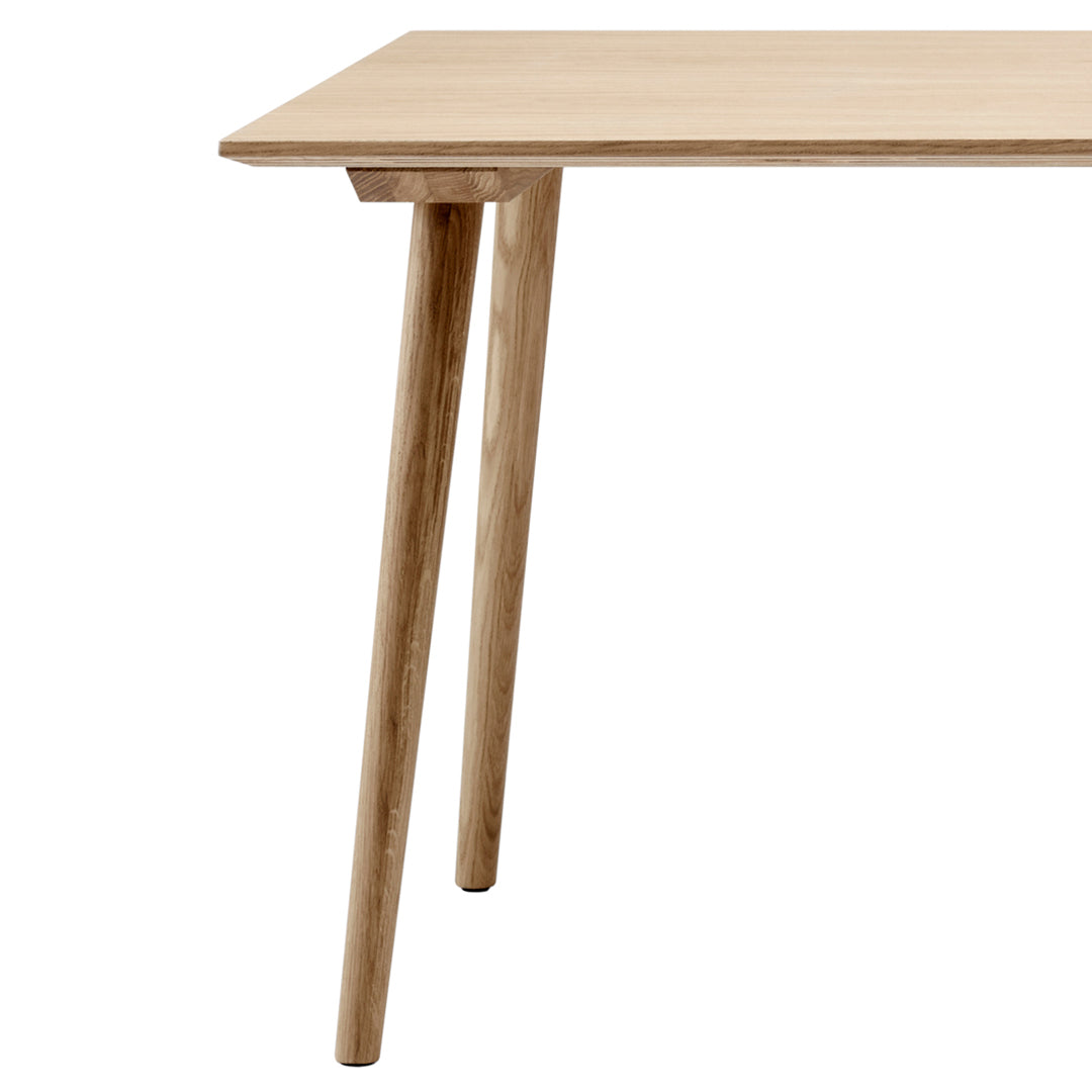 SK6 Modern Dining Table - 6-Seater Extendable Wooden Table for Kitchen & Dining Room - Perfect for Family Gatherings & Dinner Parties