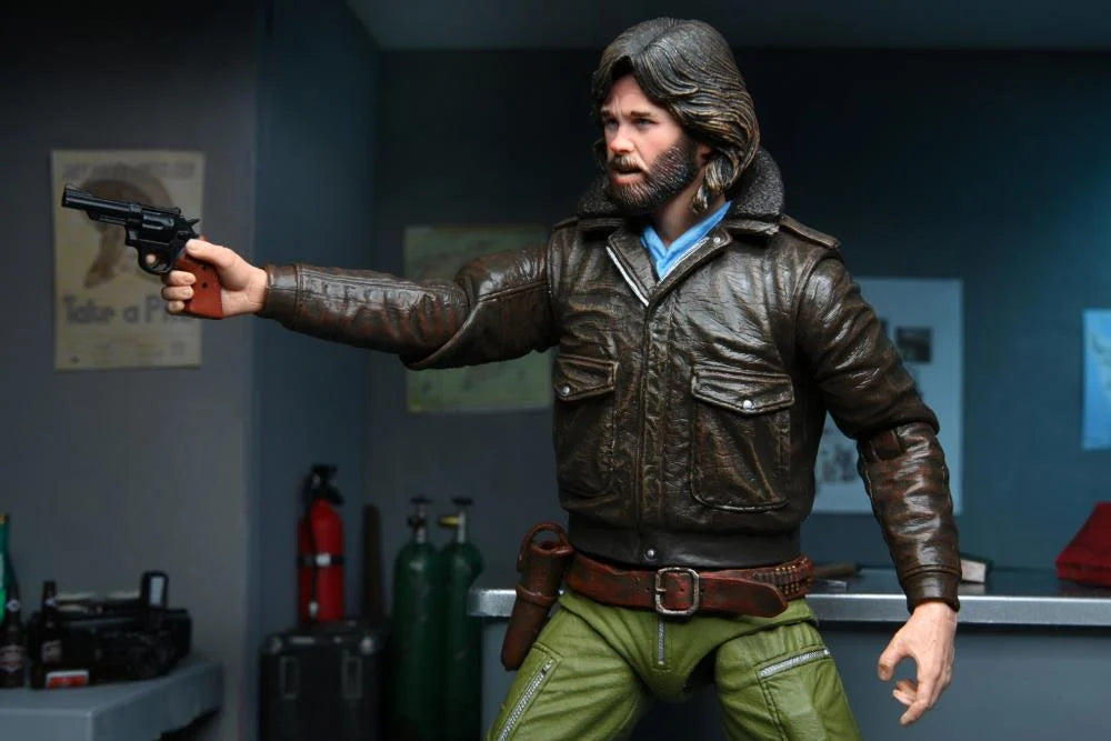 NECA The Thing Ultimate MacReady V2 Action Figure - Station Survival Edition - Collectible Horror Movie Toy for Fans & Display