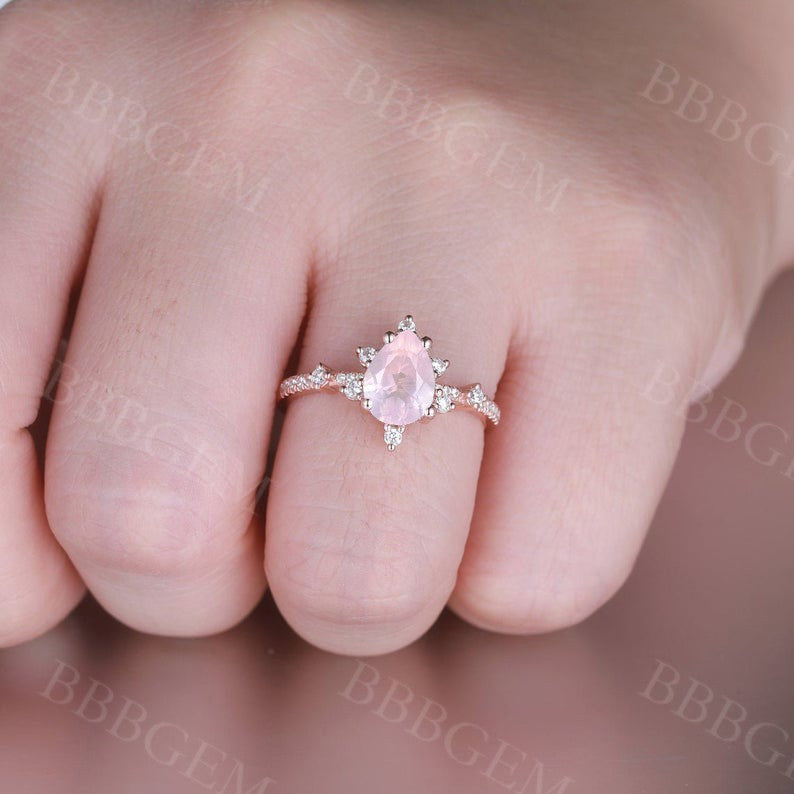 0.8 Carat Rose Quartz Engagement Ring with Diamond Band - Elegant Pear Shaped Wedding Ring for Women, Perfect for Proposals, Anniversaries & Romantic Gifts