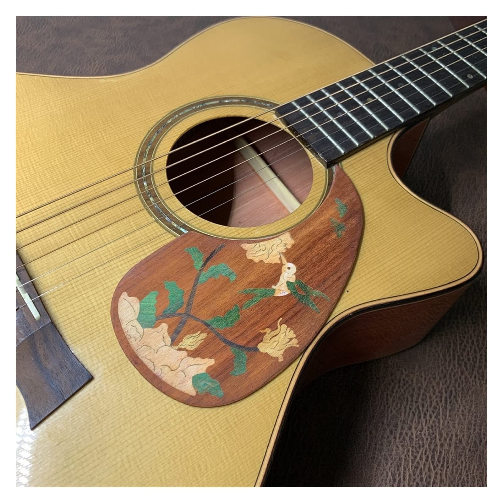 ZUZU Guitar Pick Guard for 40