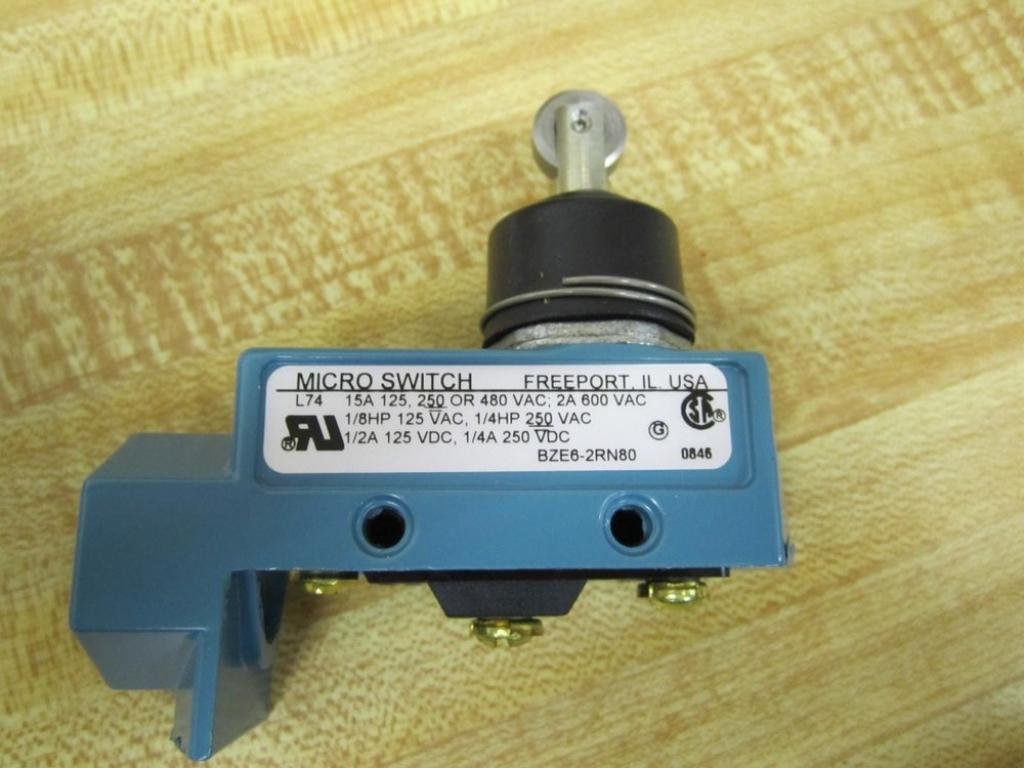Waterproof Enclosed Limit Switch - IP67 Rated for Industrial Automation, CNC Machines & Robotics | Durable Safety Switch for Harsh Environments