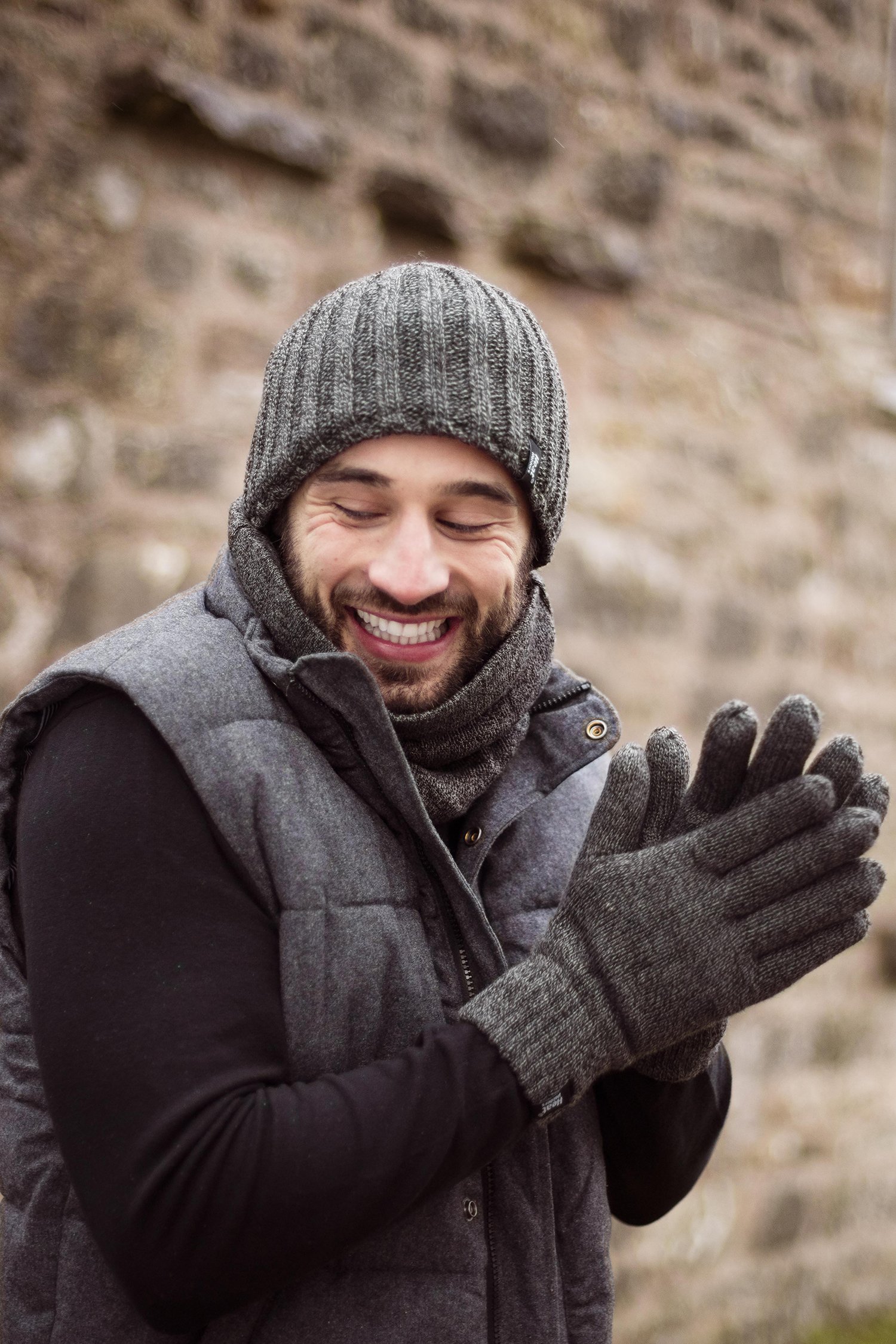HEAT HOLDERS - Men's Thermal Winter Fleece Cable Knit Hat, Neck Warmer & Gloves Set - Cold Weather Accessories for Skiing, Snowboarding & Outdoor Activities