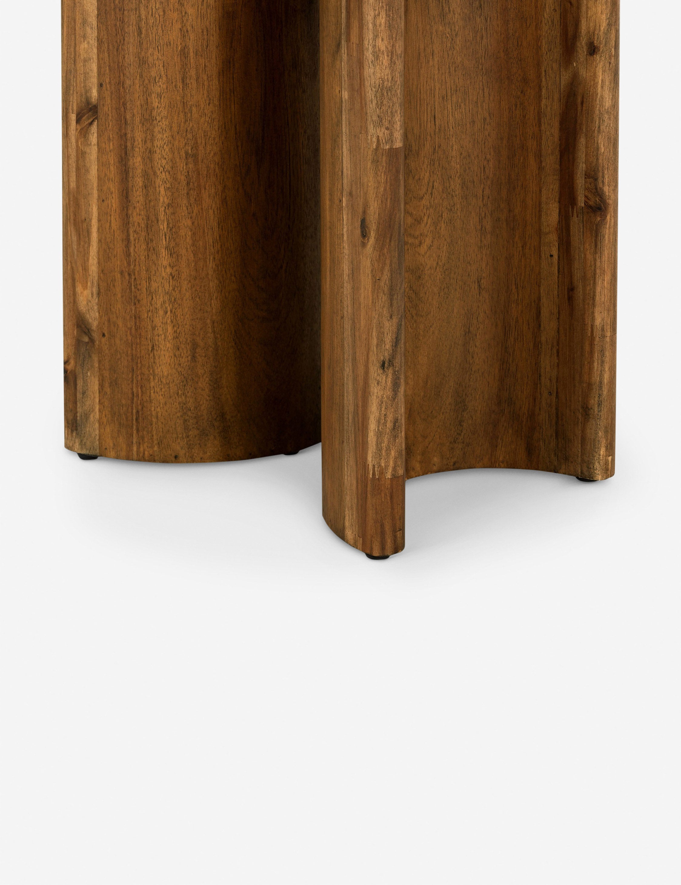 Gilda Side Table - Modern Nightstand with Storage Shelf, Small End Table for Living Room, Bedroom, Office - Perfect for Holding Lamps, Books & Decor