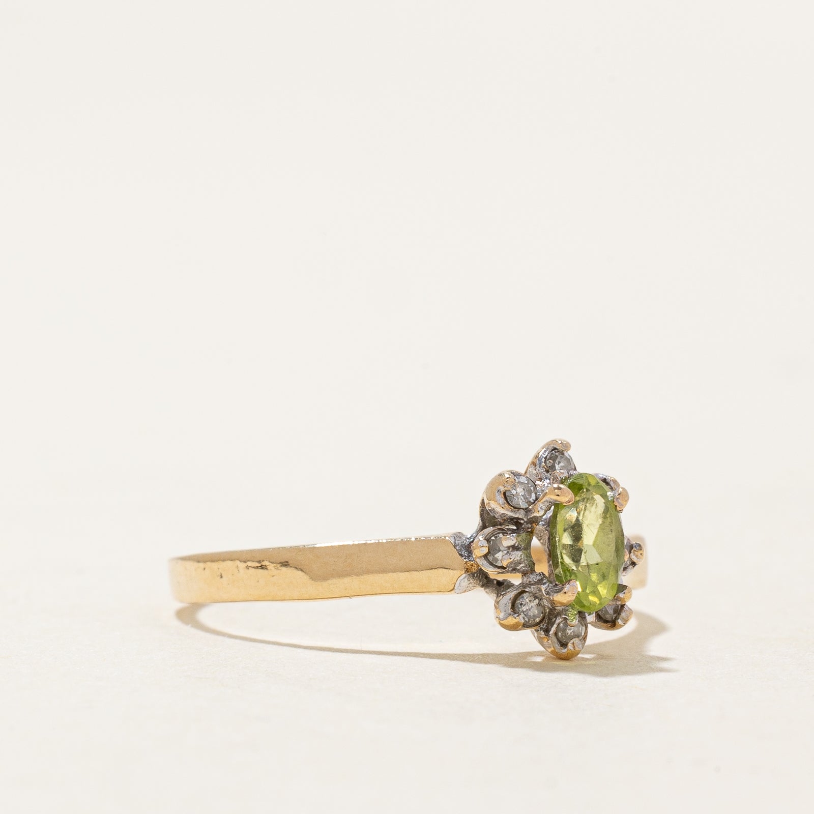 Peridot & Diamond Petal Ring - 0.22ct Genuine Peridot with 0.06ctw Diamond Accents - Size 6.75 - Elegant Floral Jewelry for Women - Perfect for Weddings, Anniversaries & Special Occasions