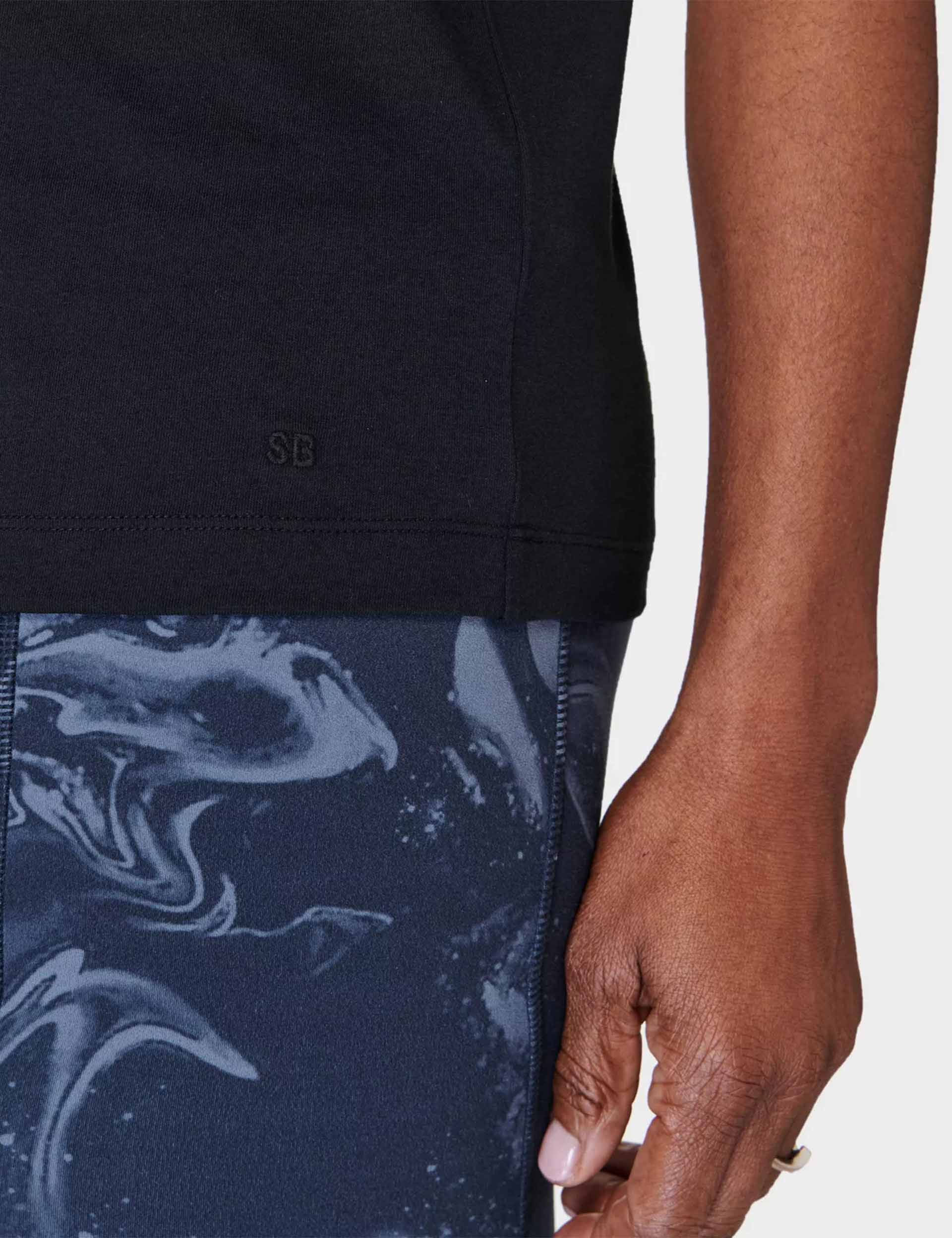 Essential Sleeveless Vest for Women - Black | Lightweight Layering Piece for Workout, Summer & Casual Outfits