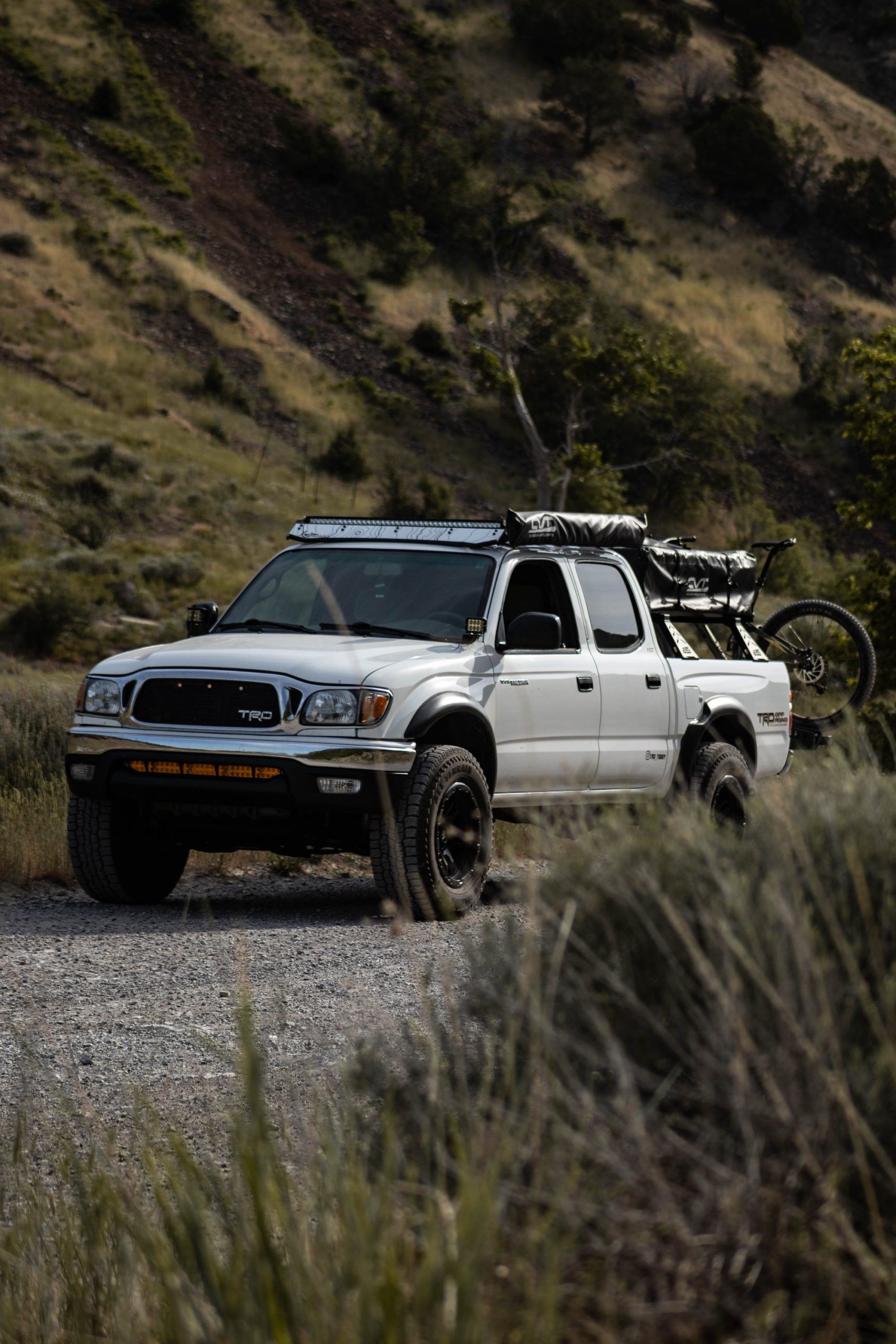 Prinsu Design Studio Roof Rack for 1995-2004 Toyota Tacoma Double Cab | Heavy Duty Aluminum Rack for Off-Roading, Camping & Outdoor Adventures