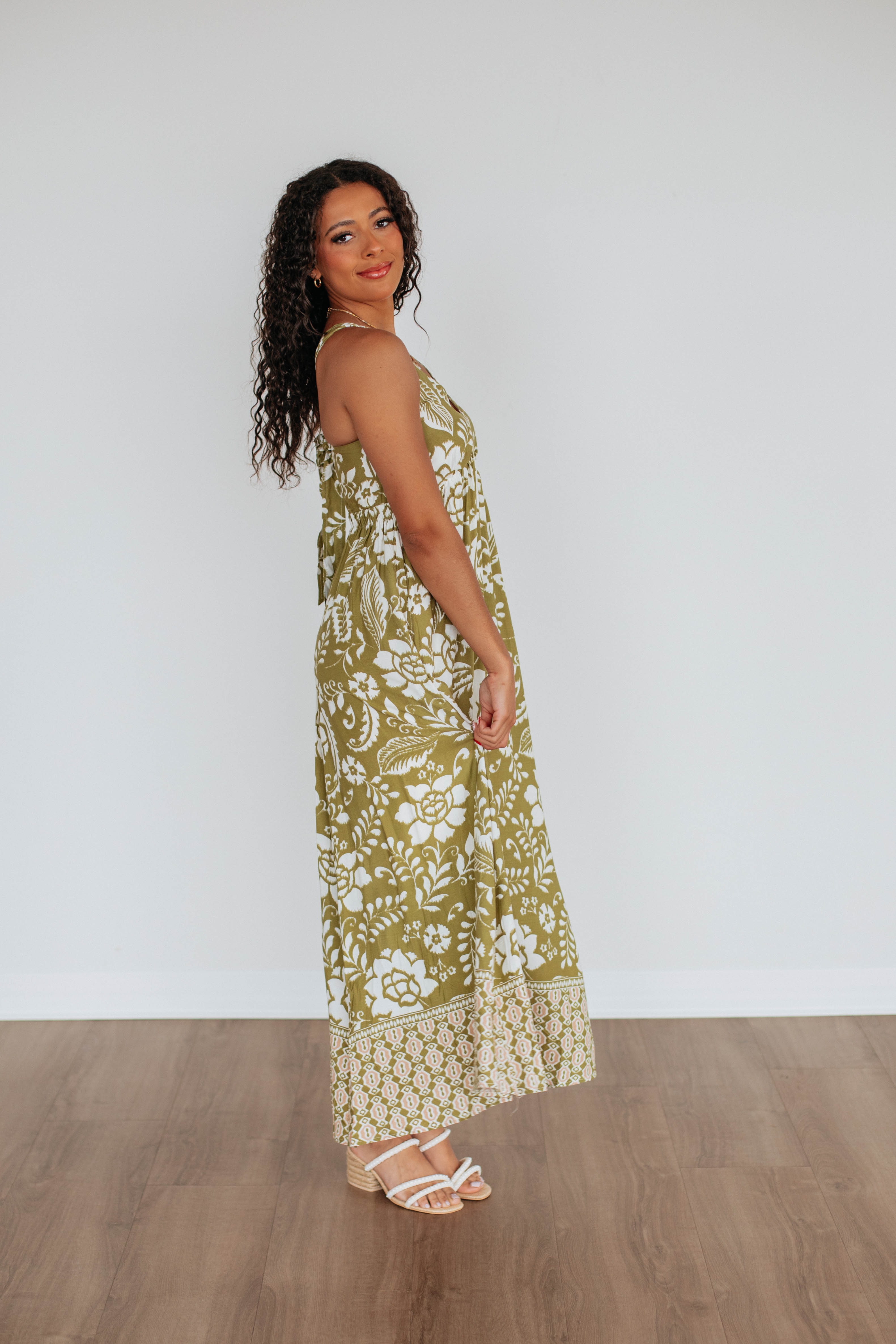 Aaralyn Maxi Dress for Women - Flowy Long Summer Dress with Pockets, Boho Chic Style - Perfect for Beach, Vacation, and Casual Outings