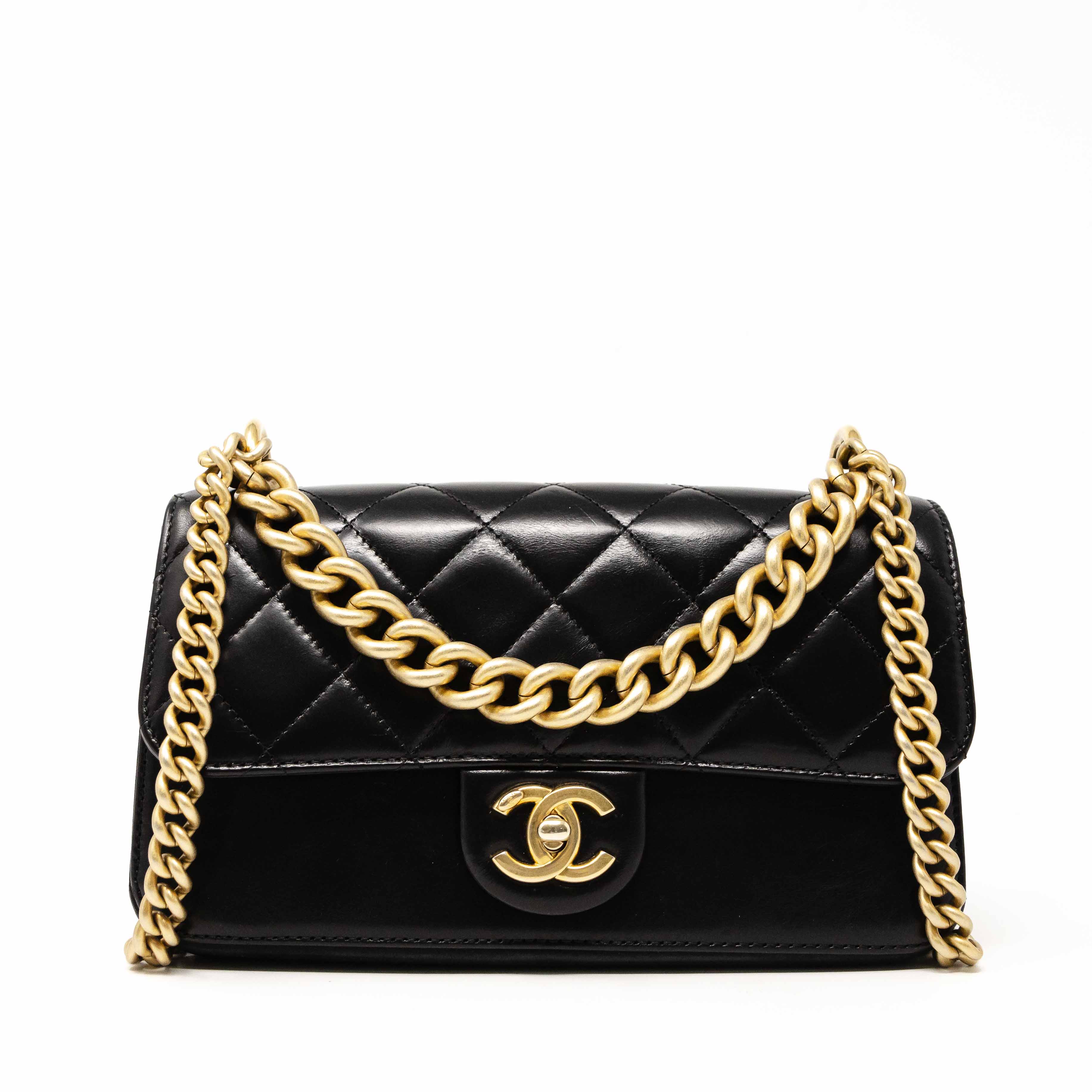 Chanel Black Quilted Leather Classic Flap Bag for Women - Elegant Shoulder Bag for Work, Party & Evening Events