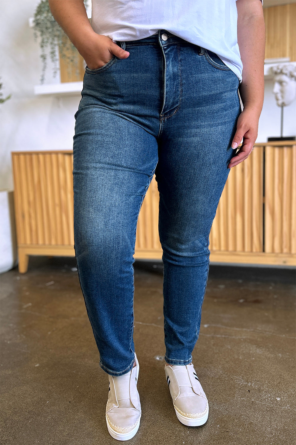 Judy Blue High Waist Tummy Control Slimming Jeans for Women - Comfortable Stretch Denim Pants for Everyday Wear & Casual Outfits
