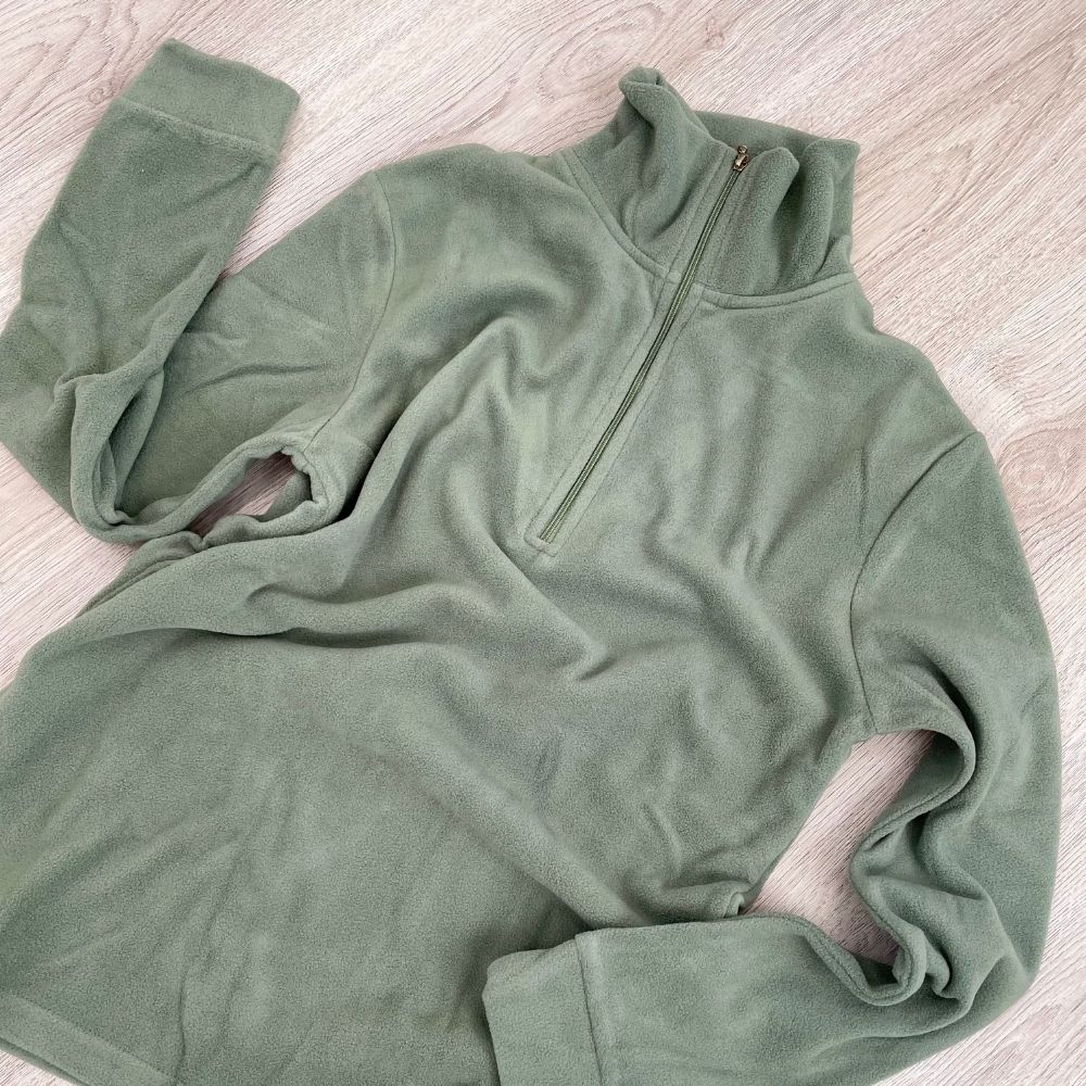 Women's Skiing Microfleece Jacket - Soft & Warm Thermal Lined Winter Coat for Skiing, Snowboarding & Outdoor Activities - Sage Green