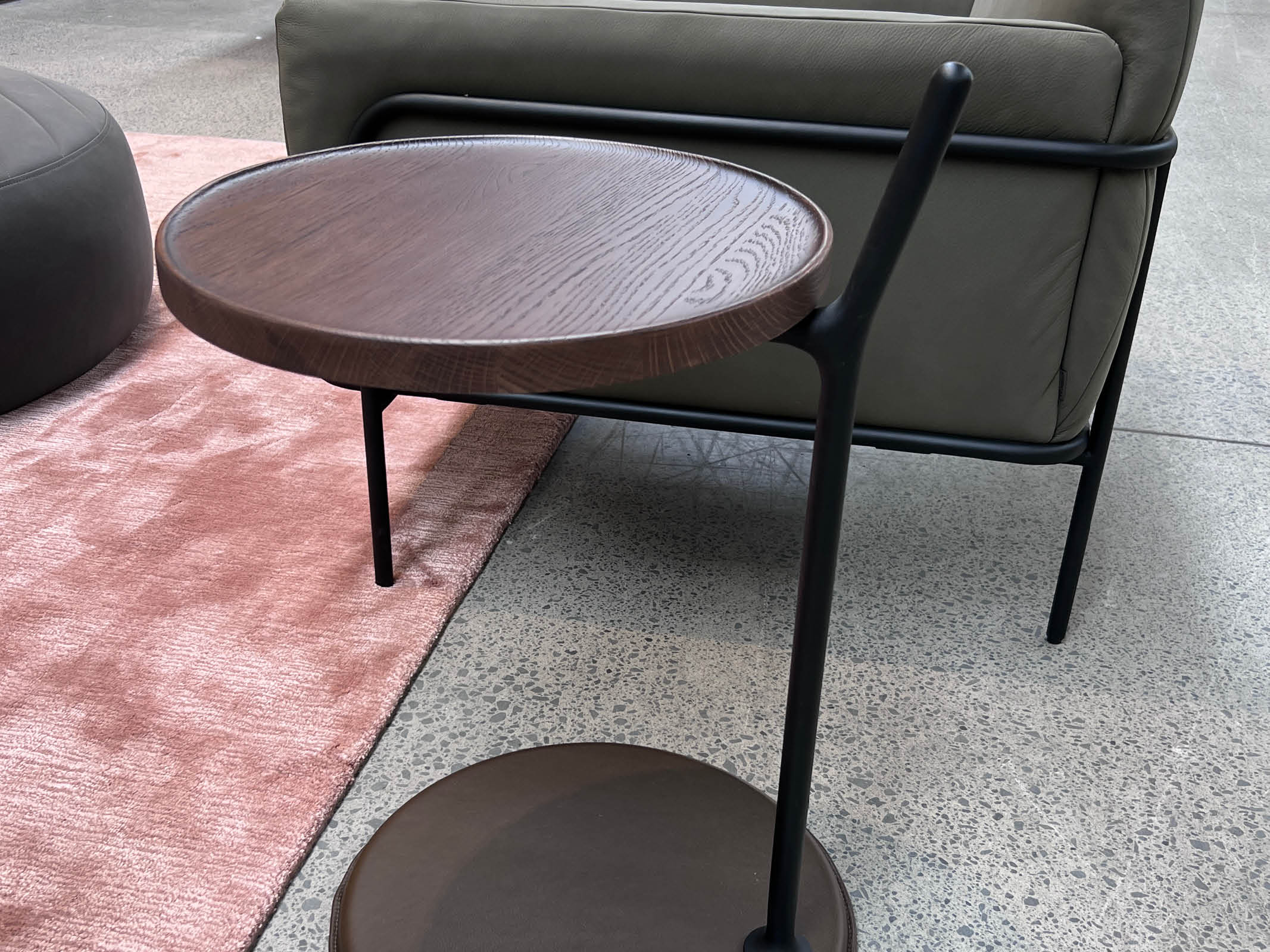 Modern Bystander Side Table - Small Accent Table for Living Room, Bedroom, or Office - Stylish End Table with Sturdy Metal Frame - Perfect for Coffee, Books, and Decor