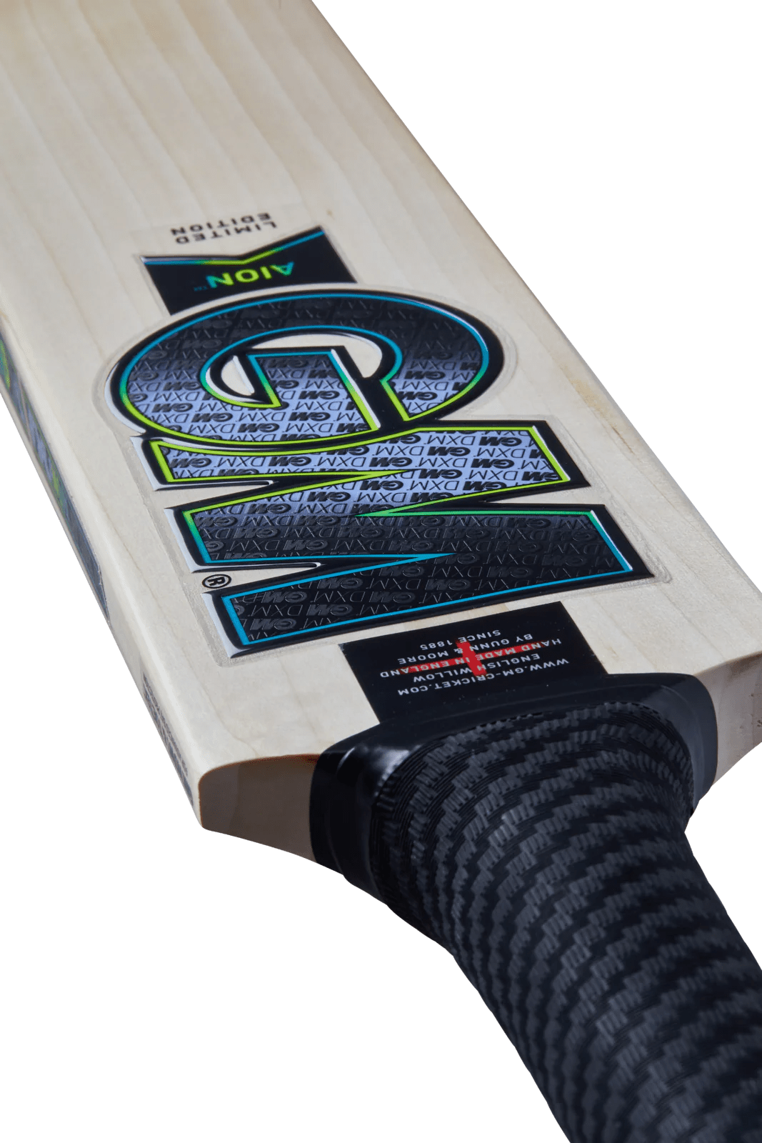 GM AION DXM 606 Professional Adult Cricket Bat - Lightweight & Durable for Cricket Matches & Practice Sessions