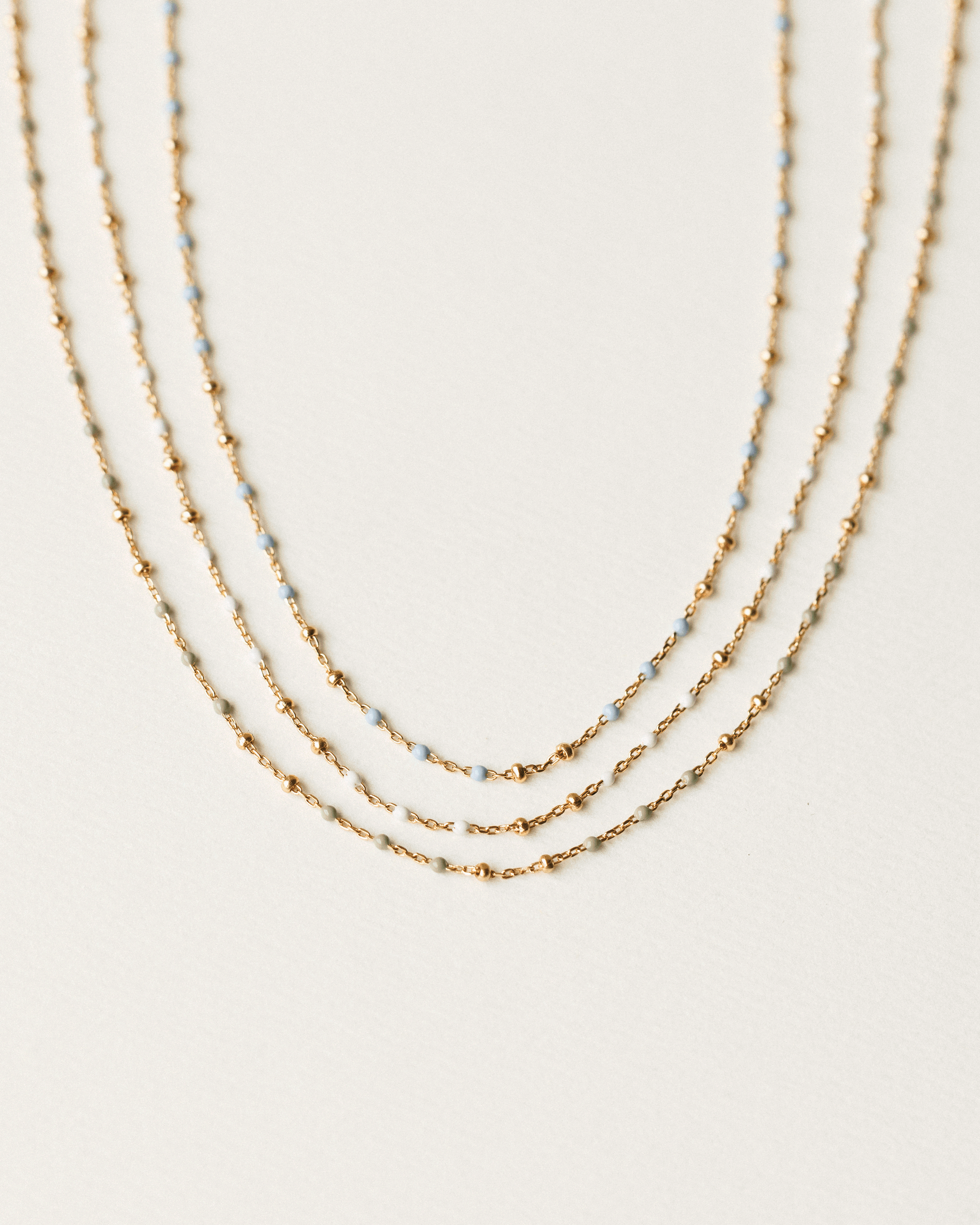 Sparkling Confetti Enamel Chain Necklace - Dainty Gold Plated Party Jewelry for Women - Perfect for Birthday Celebrations, Bachelorette Parties & Festive Occasions