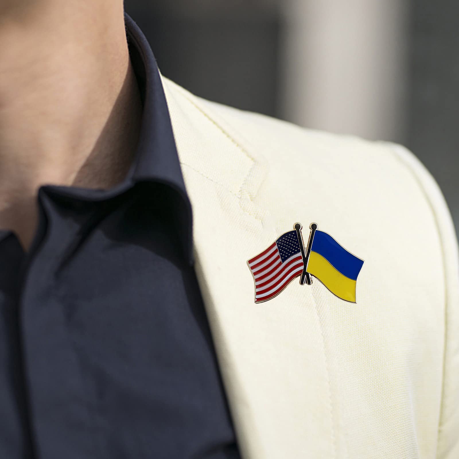 Ukrainian Flag Pin & USA Flag Friendship Lapel Pin Set (3pcs) - Bulk Ukrainian Lapel Pins, I Stand With Ukraine Button Badge - Perfect for Political Support, Patriotic Events & International Friendship Gifts