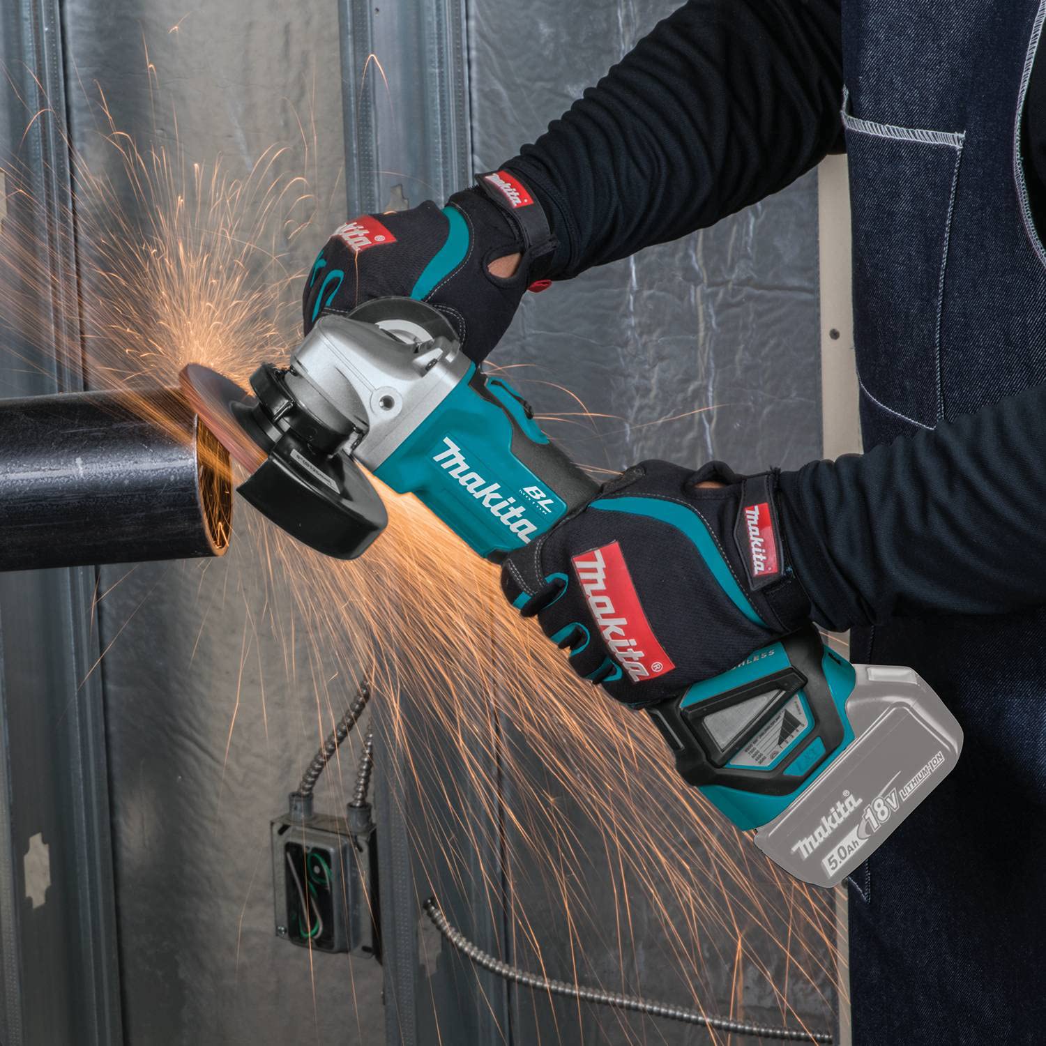 Makita DGA511Z 18V LXT Brushless Cordless 5-Inch Angle Grinder - Variable Speed, XPT, AFT, ADT & Lock-On Thumb Switch (Tool Only) - Perfect for Metal Cutting, Grinding & Polishing in Construction & DIY Projects