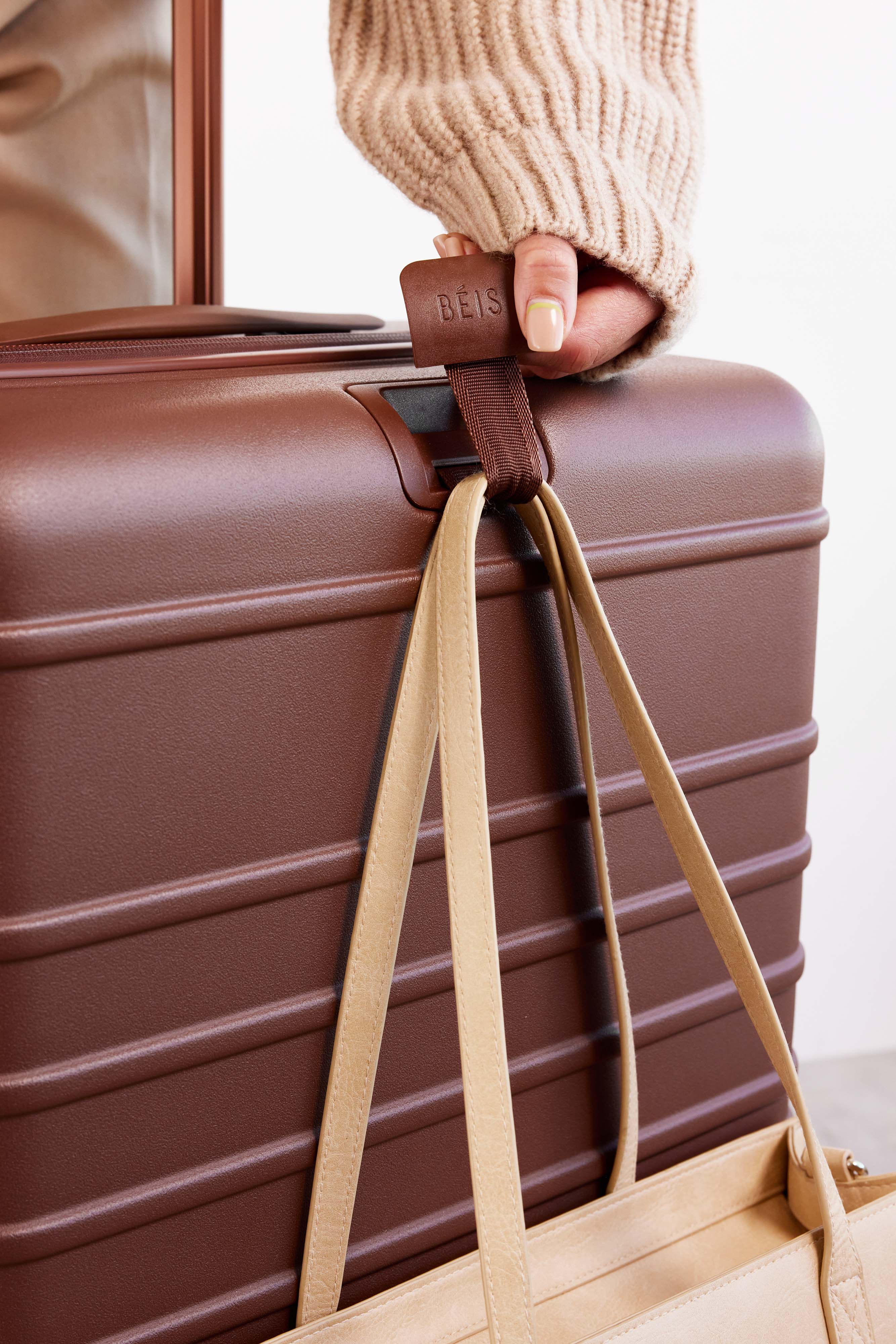 Large Maple Check-In Roller Luggage - Perfect for Air Travel, Business Trips & Vacation Packing