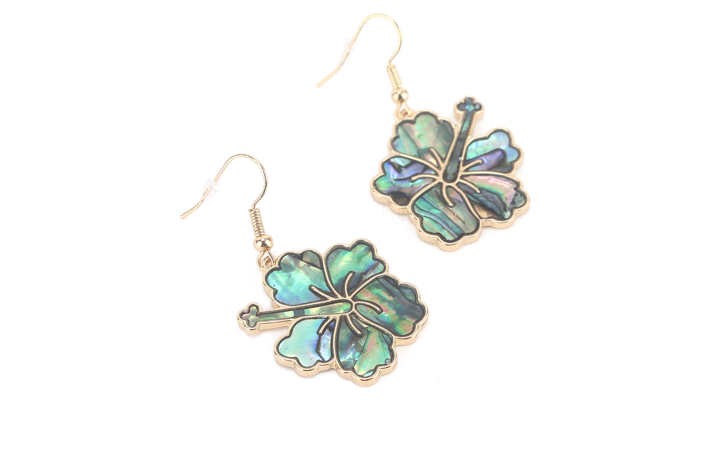 Makamae Gold Hibiscus Earrings for Women – Hawaiian Style Jewelry for Beach Parties, Weddings & Everyday Wear