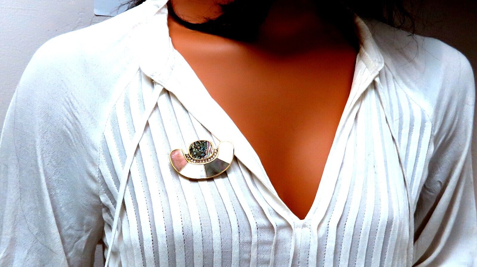 18kt Gold Mother of Pearl Crescent Pin with Diamonds - Elegant Jewelry for Weddings, Parties & Special Occasions